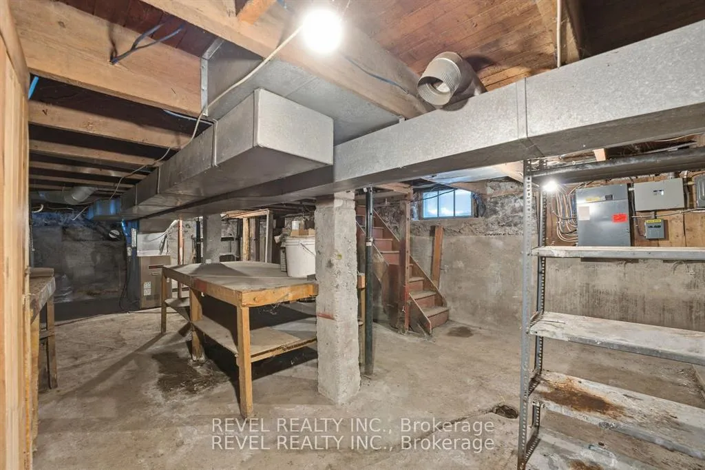 Photo 15 of 535 Park Street N, Peterborough, Town Ward 3 — HOMEH