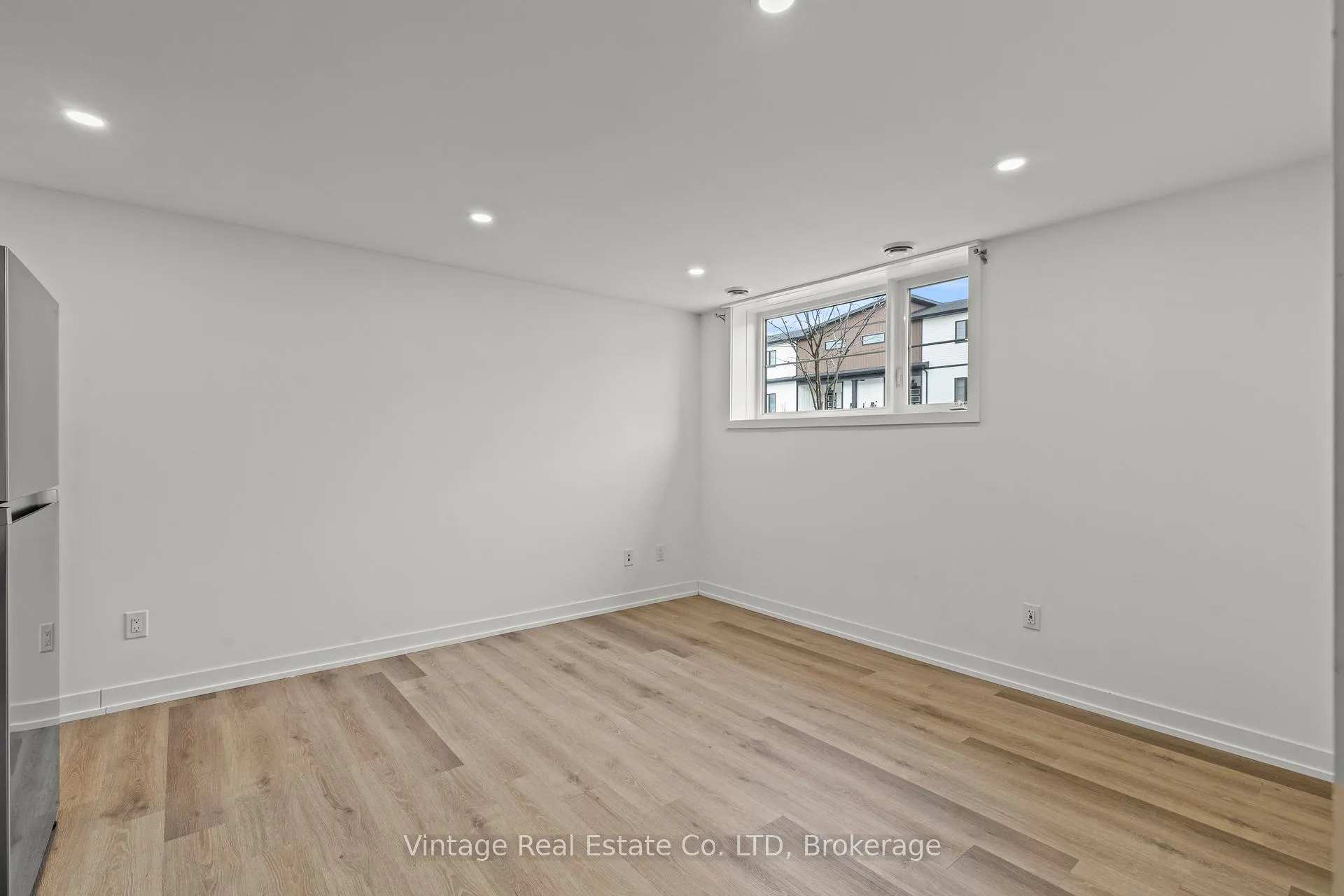 Photo 9 of Unit 511, 4263 Fourth Avenue, Niagara Falls, Downtown — HOMEH