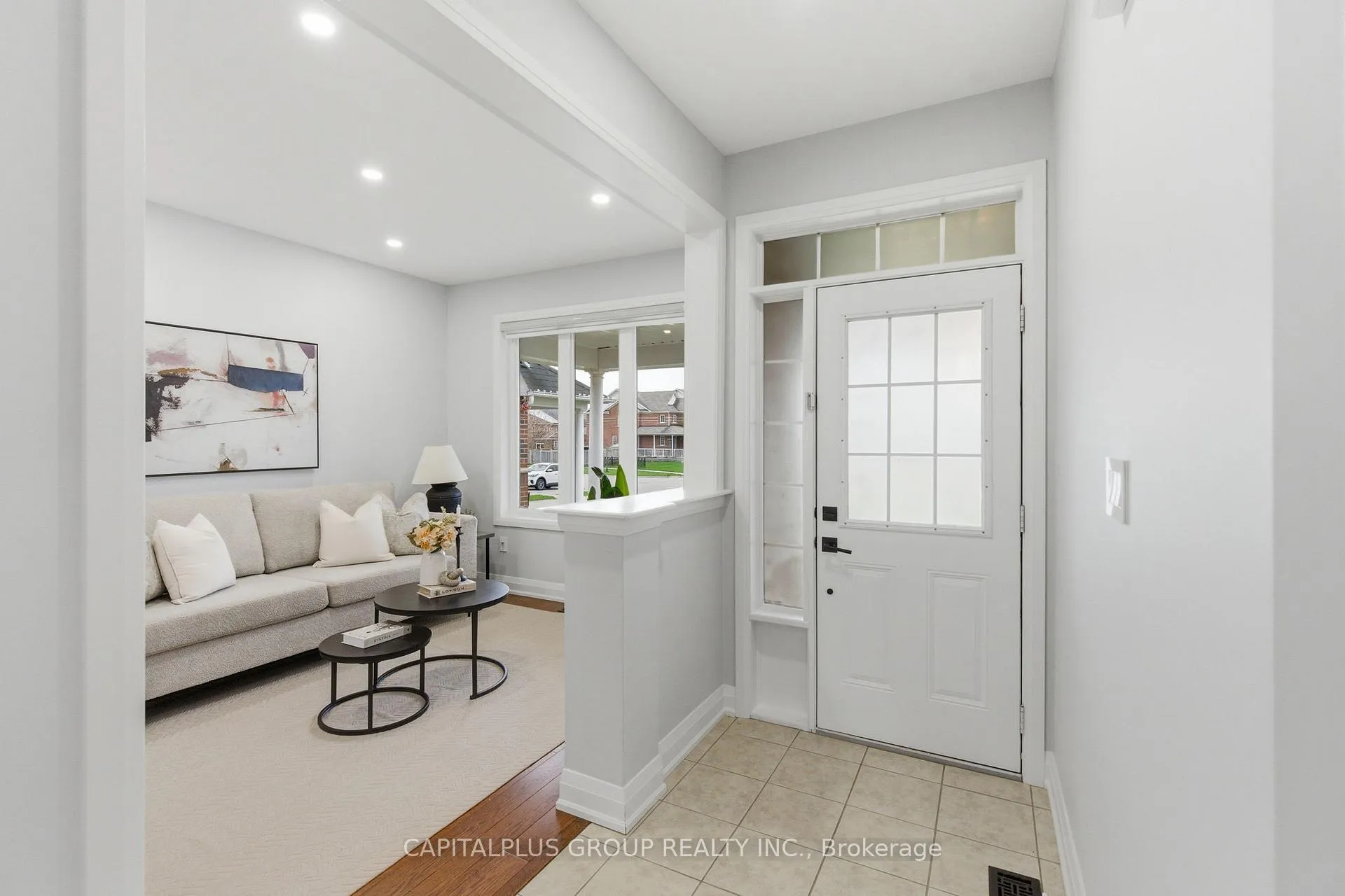 Photo 5 of 313 Cachet Boulevard, Whitby, Brooklin — HOMEH