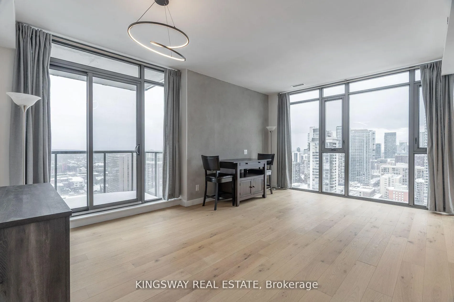 Photo 8 of Unit 2102, 81 Wellesley St Street E, Toronto, Church-Yonge Corridor — HOMEH