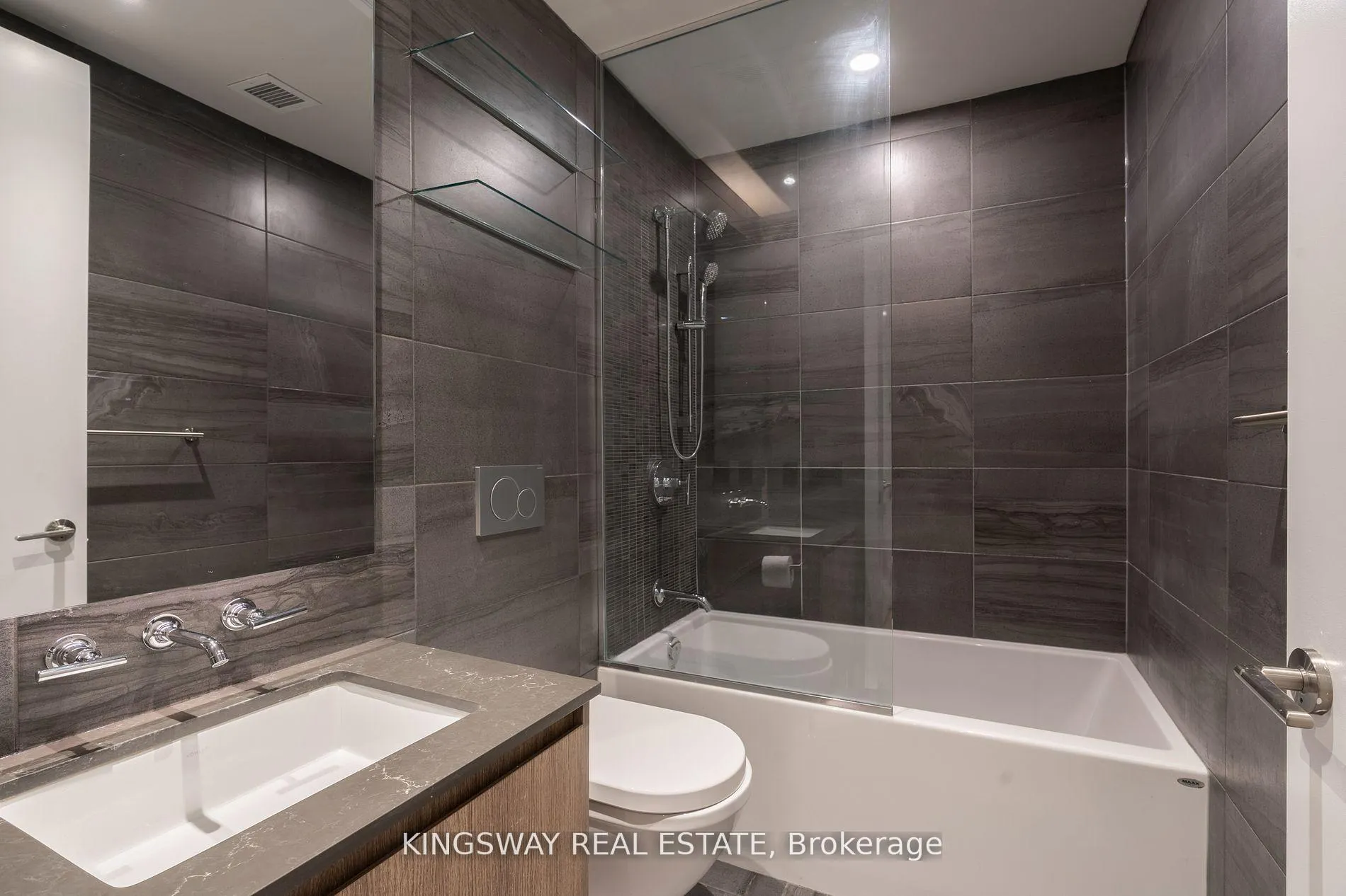 Photo 10 of Unit 2102, 81 Wellesley St Street E, Toronto, Church-Yonge Corridor — HOMEH