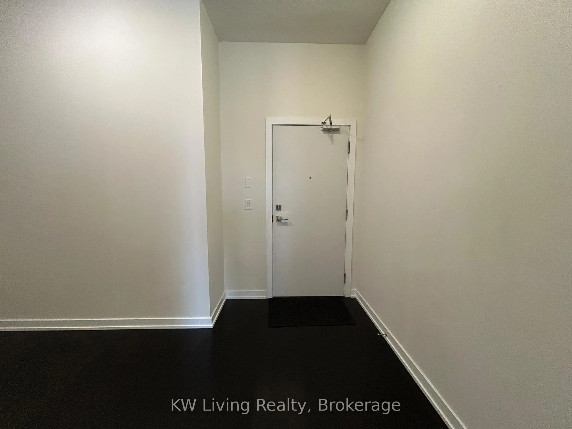 Photo 3 of Unit 310, 510 Curran Place, Mississauga, City Centre — HOMEH