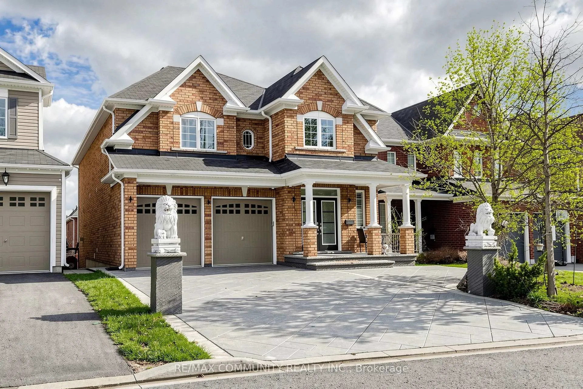 Photo 2 of 2021 Kurelo Drive, Oshawa, Taunton — HOMEH