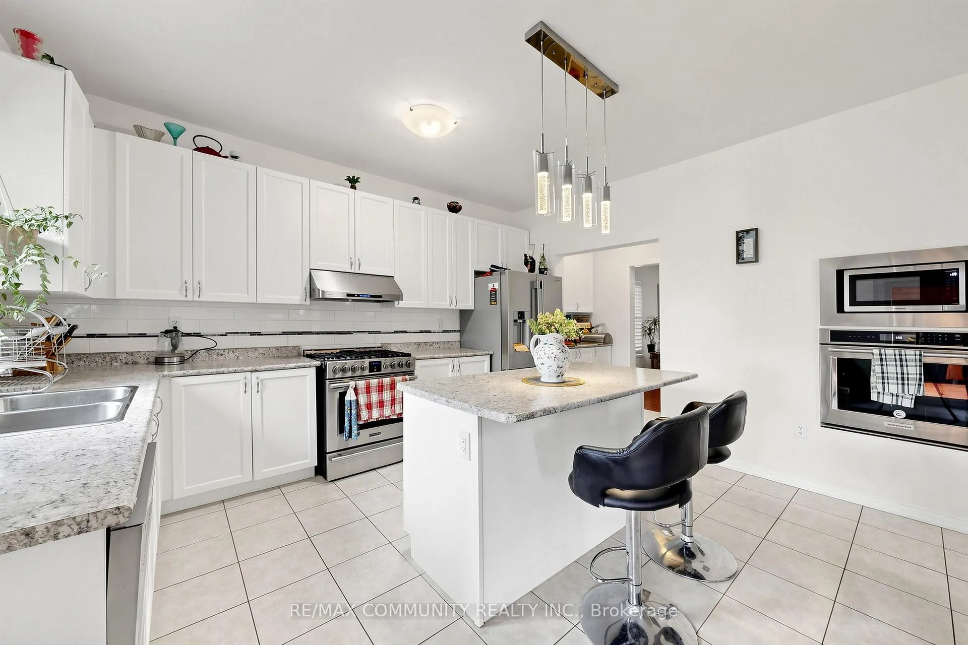 Photo 8 of 2021 Kurelo Drive, Oshawa, Taunton — HOMEH