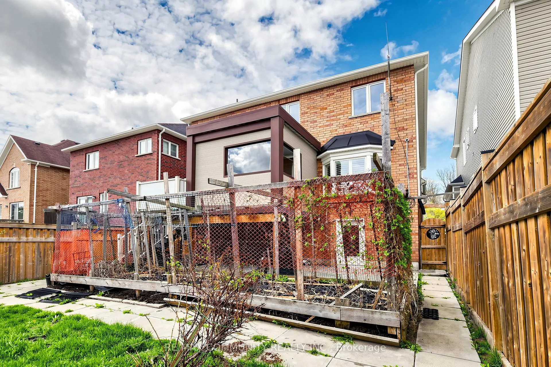 Photo 42 of 2021 Kurelo Drive, Oshawa, Taunton — HOMEH