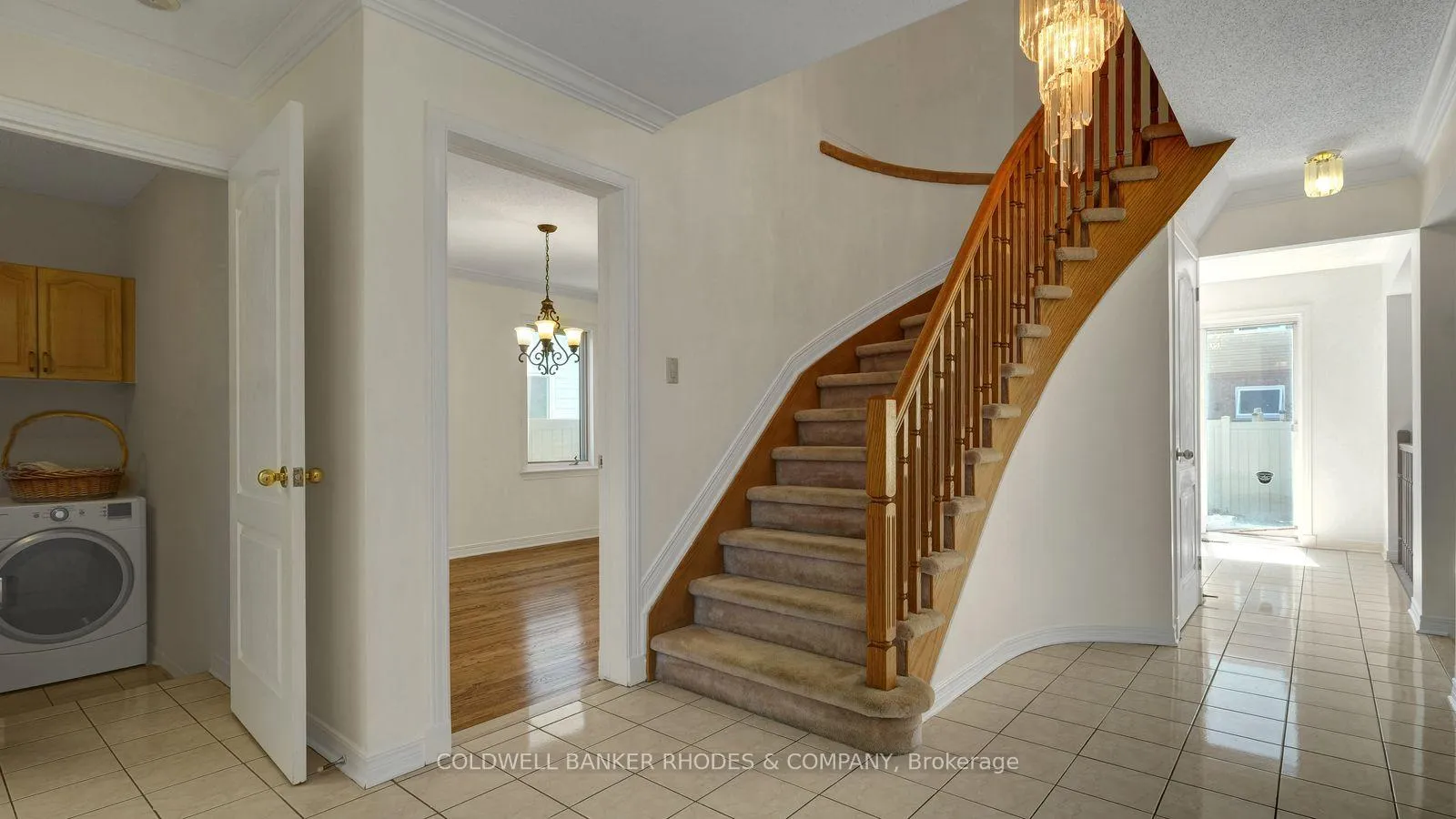Photo 3 of 1626 Blohm Drive, Ottawa, Hunt Club Park — HOMEH