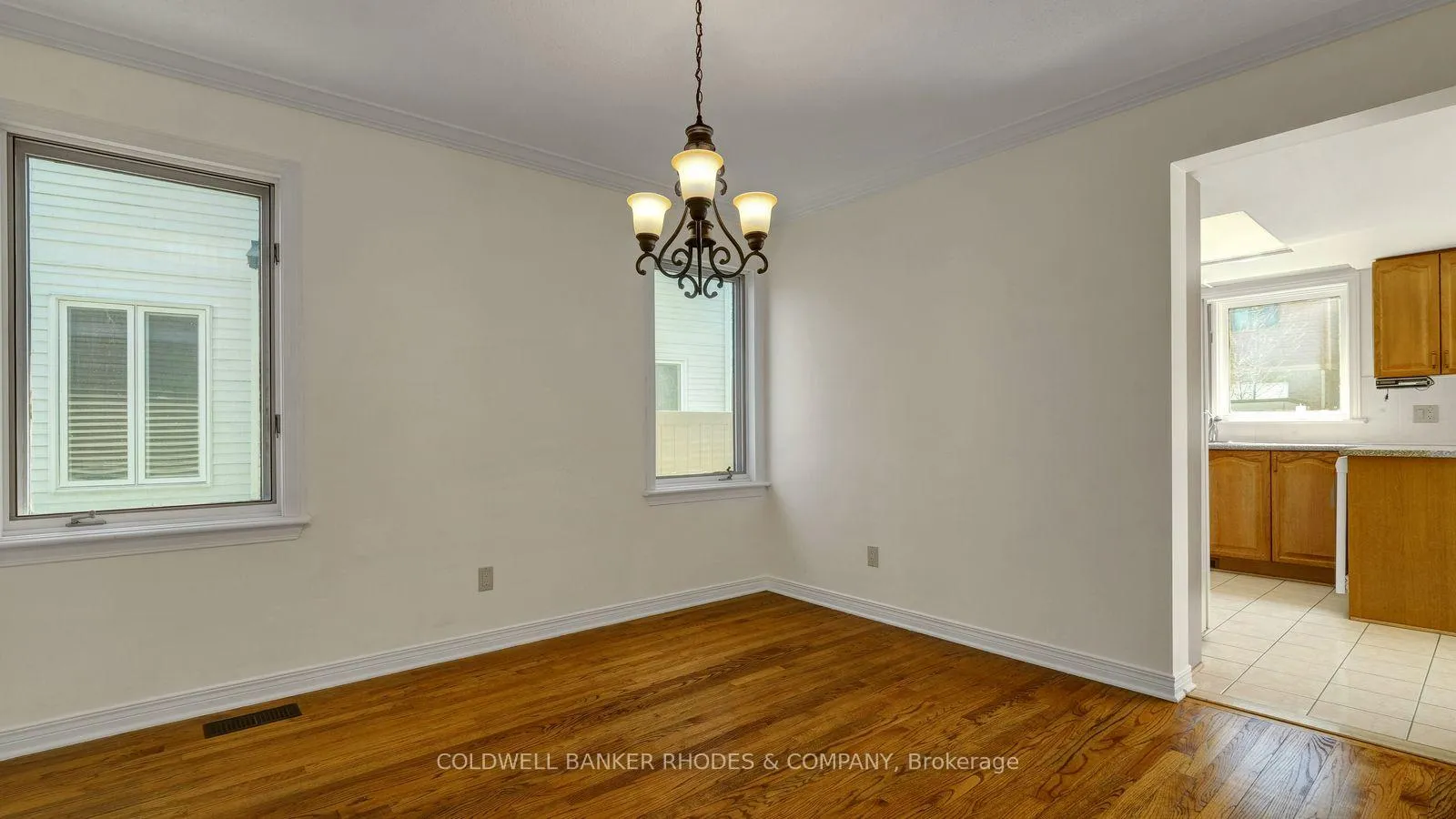 Photo 7 of 1626 Blohm Drive, Ottawa, Hunt Club Park — HOMEH