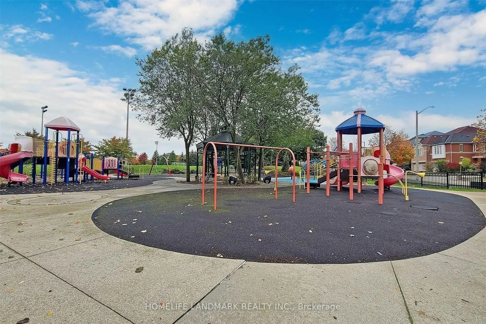 Photo 9 of Unit Upper, 183 Shirley Drive, Richmond Hill, Rouge Woods — HOMEH