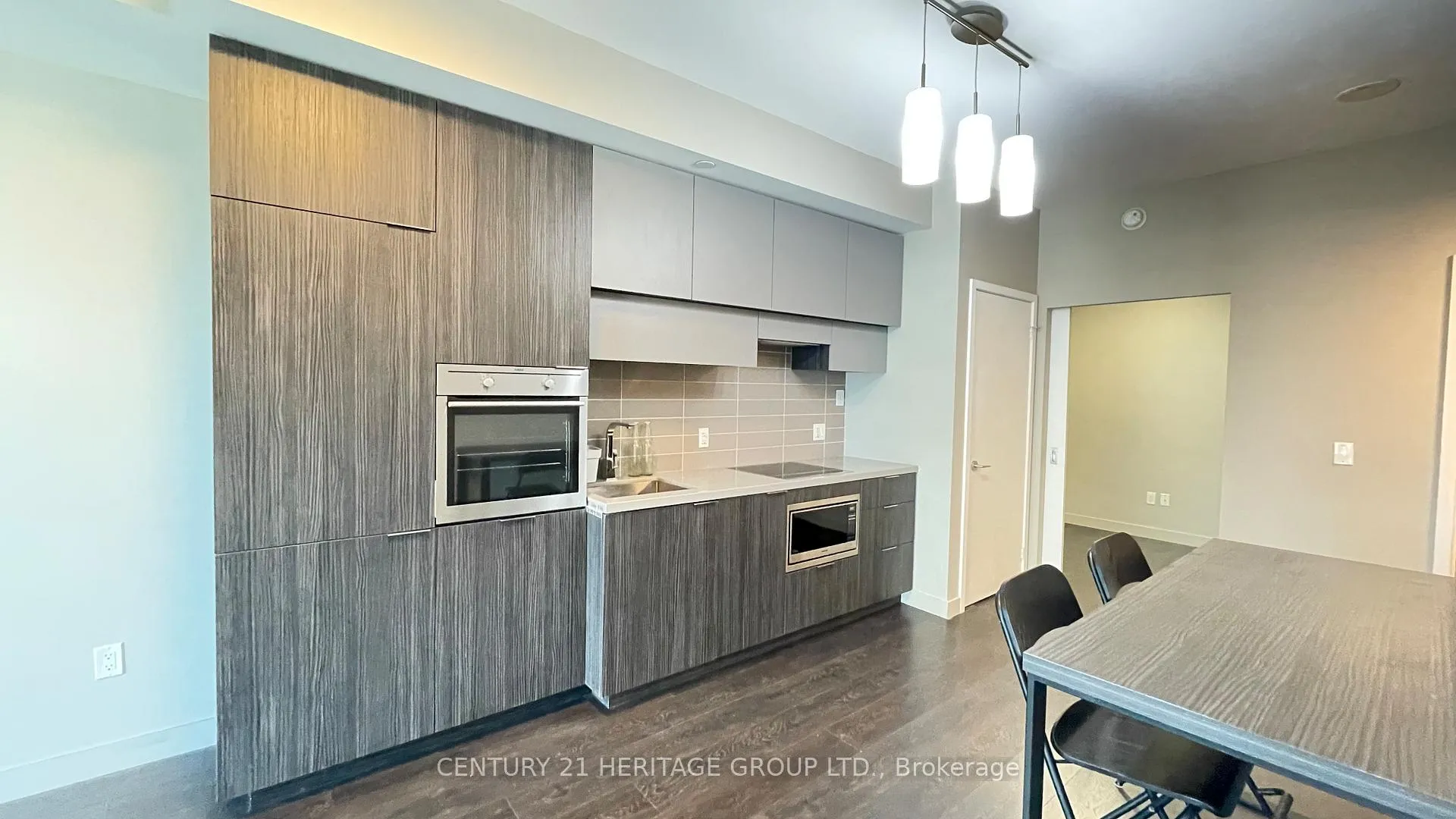 Photo 5 of Unit 1312, 8 Eglinton Avenue E, Toronto, Mount Pleasant West — HOMEH