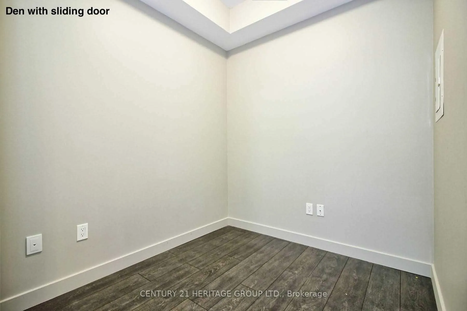Photo 8 of Unit 1312, 8 Eglinton Avenue E, Toronto, Mount Pleasant West — HOMEH