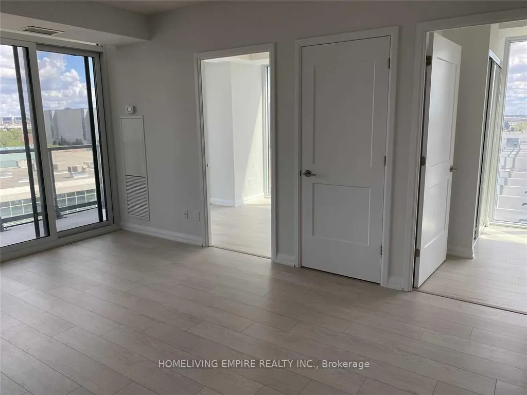 Photo 6 of Unit 515, 7895 Jane Street, Vaughan, Concord — HOMEH