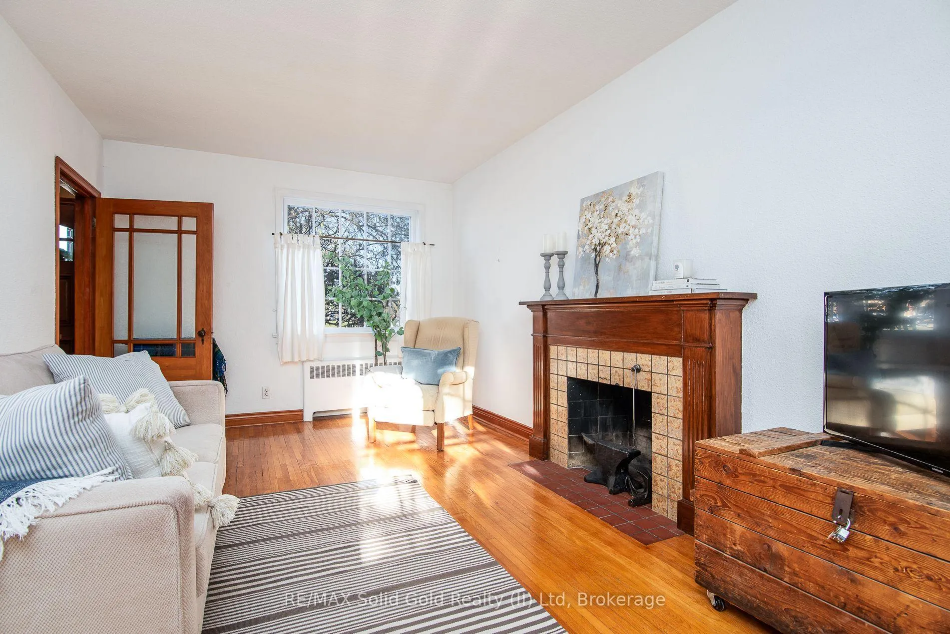 Photo 13 of 69 Floral Crescent, Waterloo — HOMEH