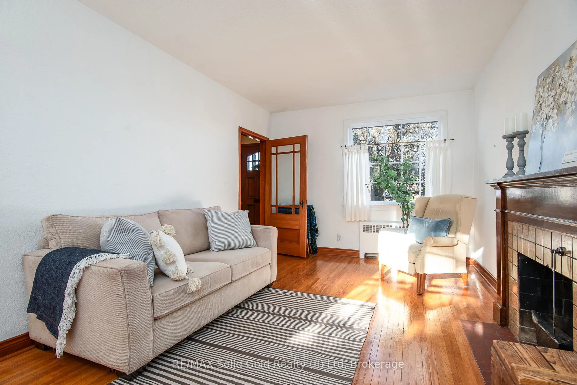 Photo 14 of 69 Floral Crescent, Waterloo — HOMEH