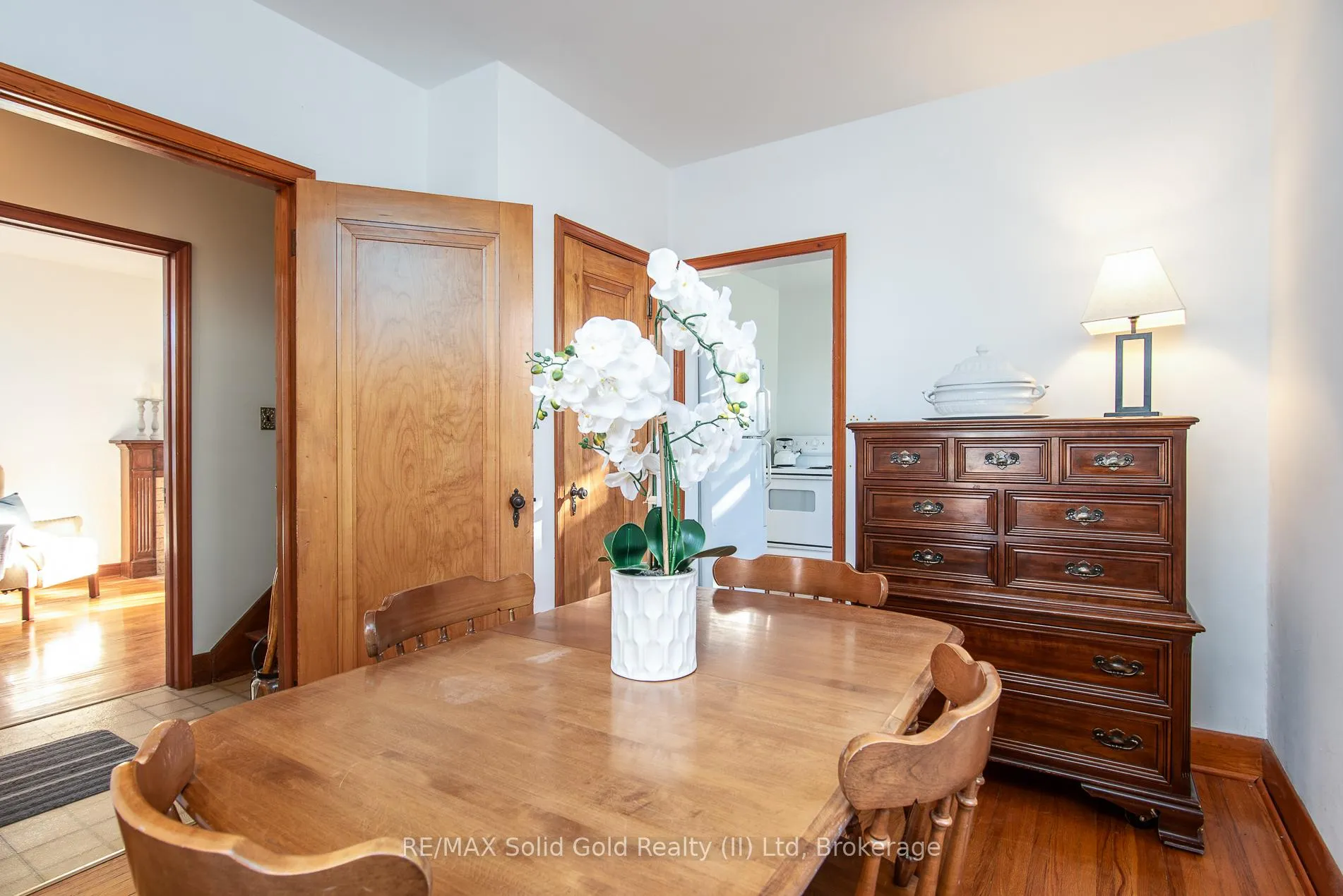 Photo 17 of 69 Floral Crescent, Waterloo — HOMEH