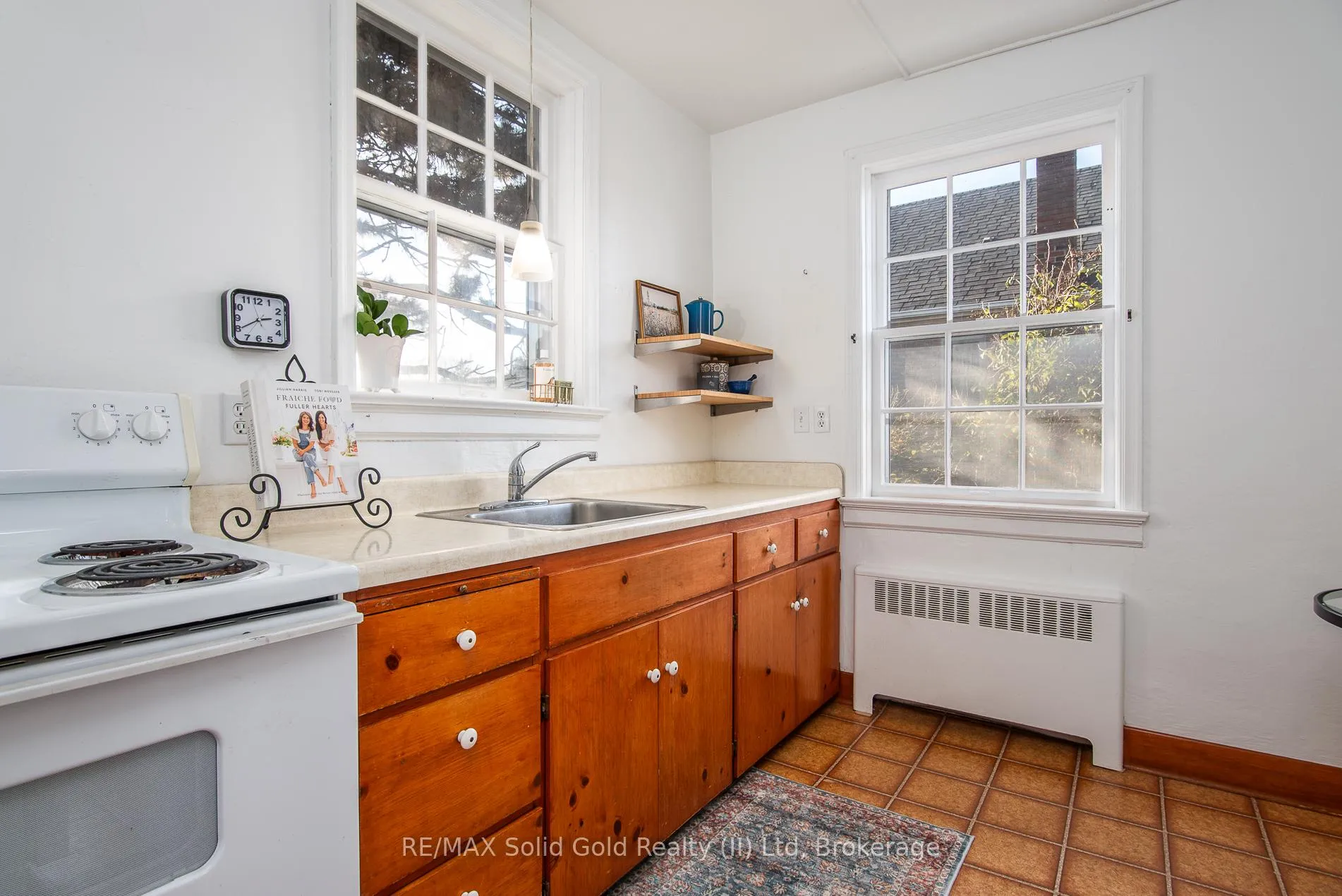 Photo 21 of 69 Floral Crescent, Waterloo — HOMEH