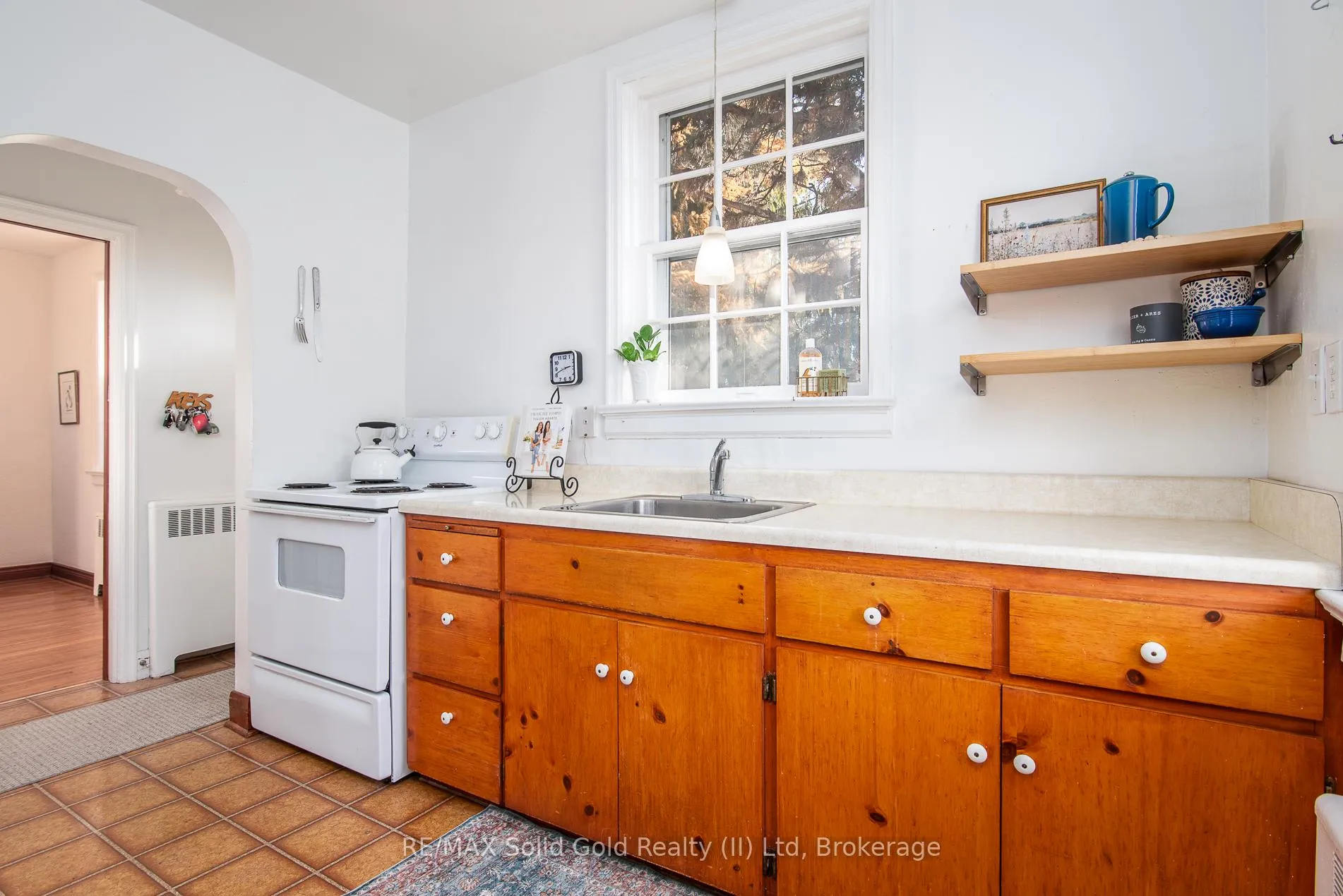 Photo 22 of 69 Floral Crescent, Waterloo — HOMEH