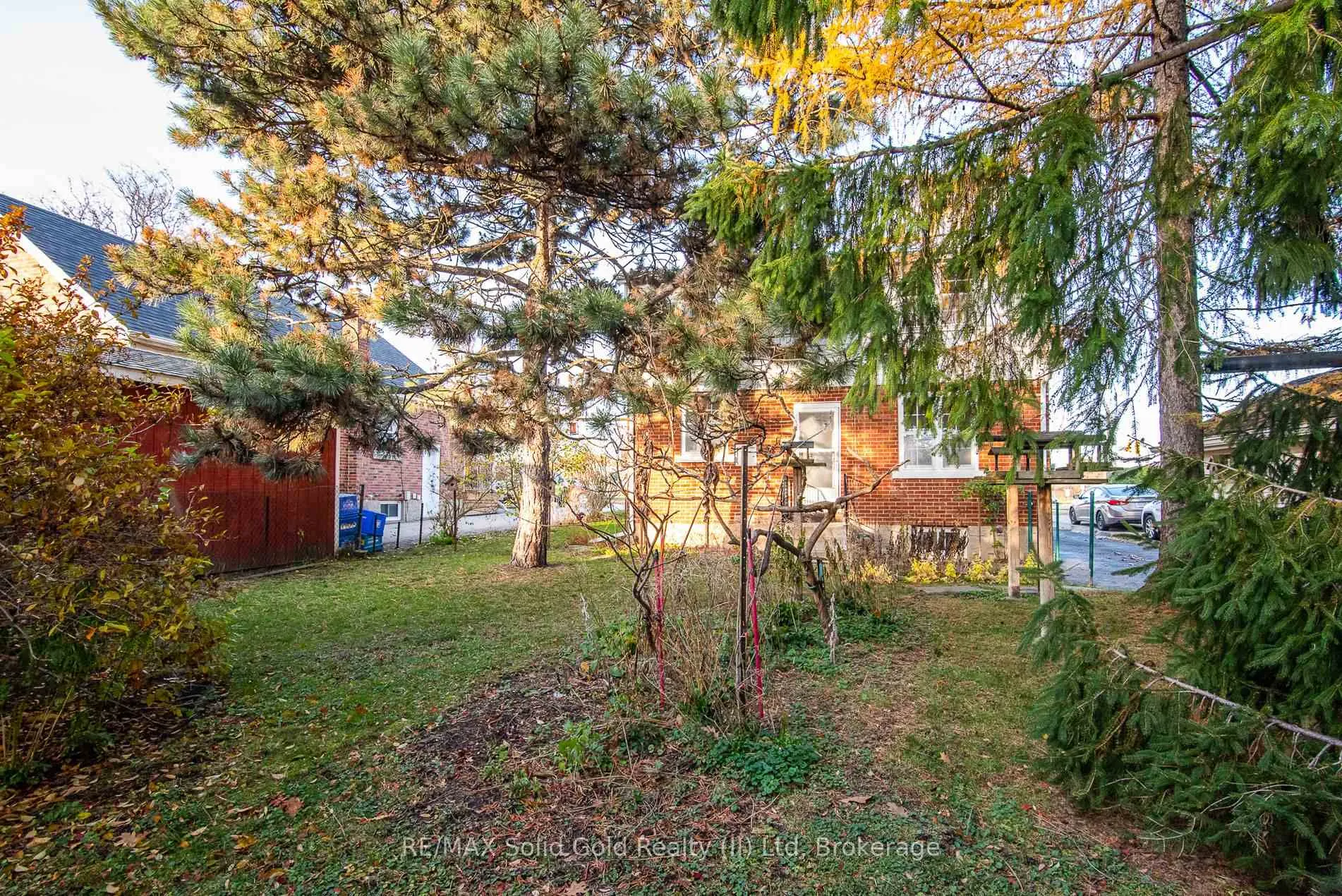 Photo 37 of 69 Floral Crescent, Waterloo — HOMEH