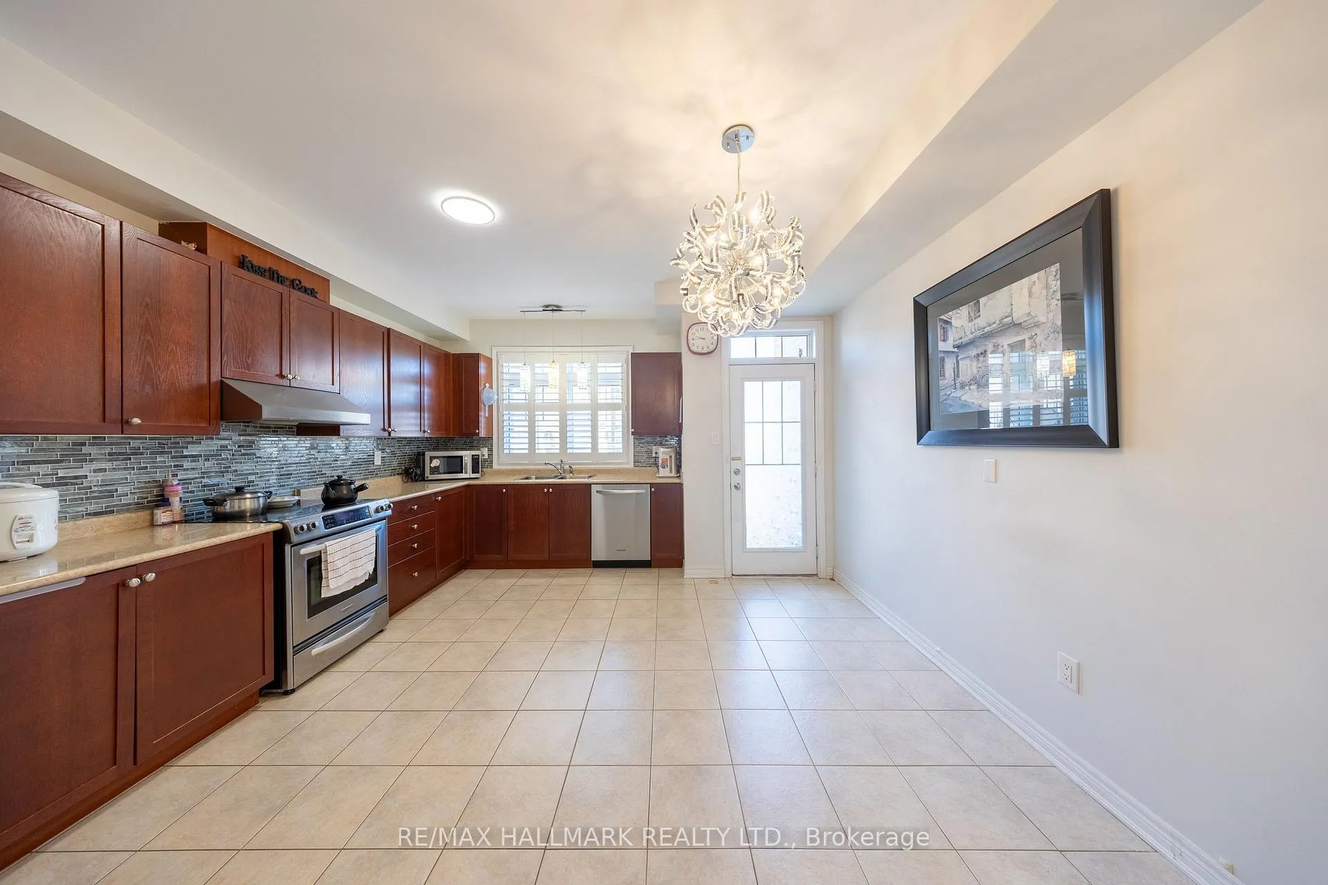 Photo 6 of 322 Delray Drive, Markham, Greensborough — HOMEH