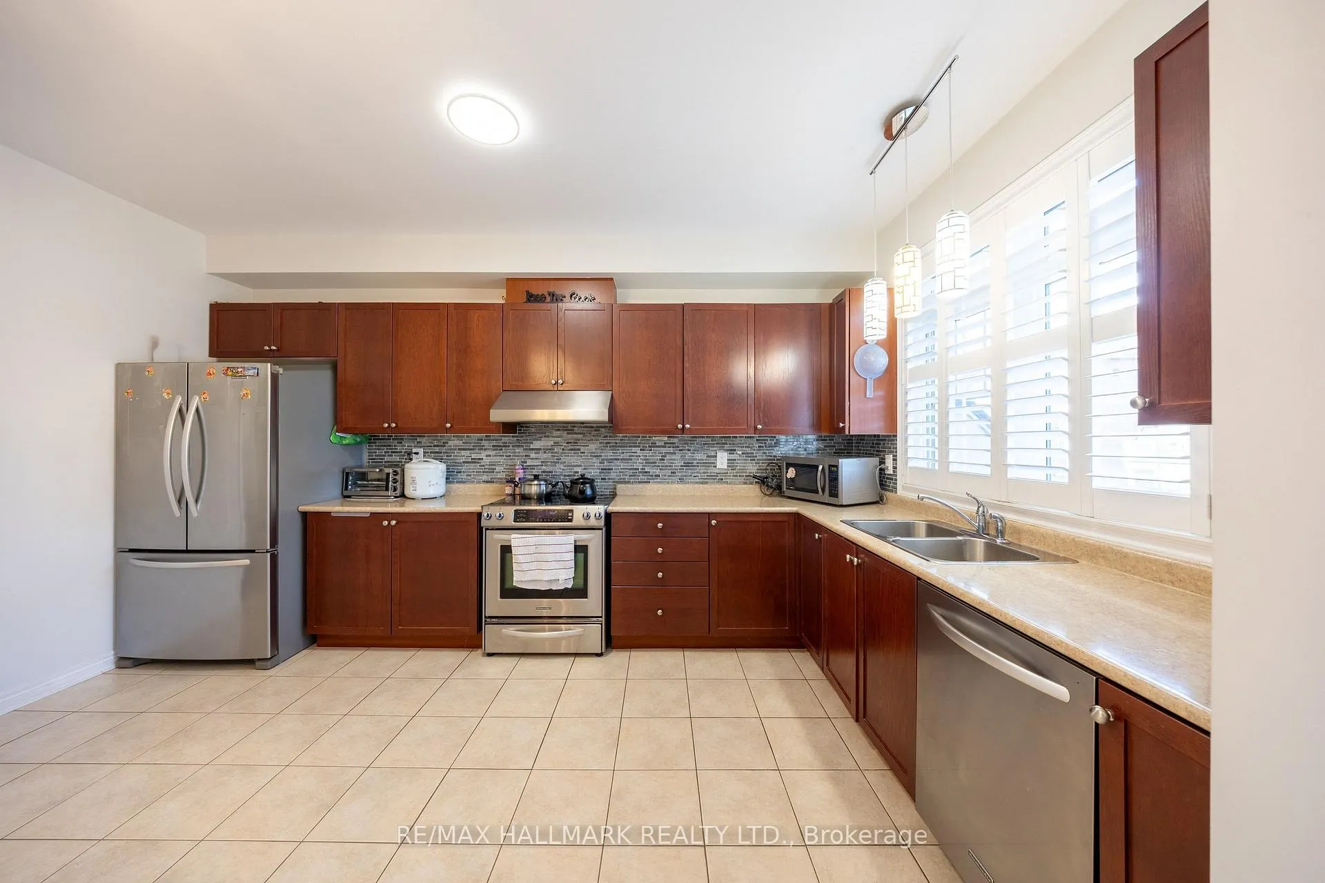 Photo 7 of 322 Delray Drive, Markham, Greensborough — HOMEH