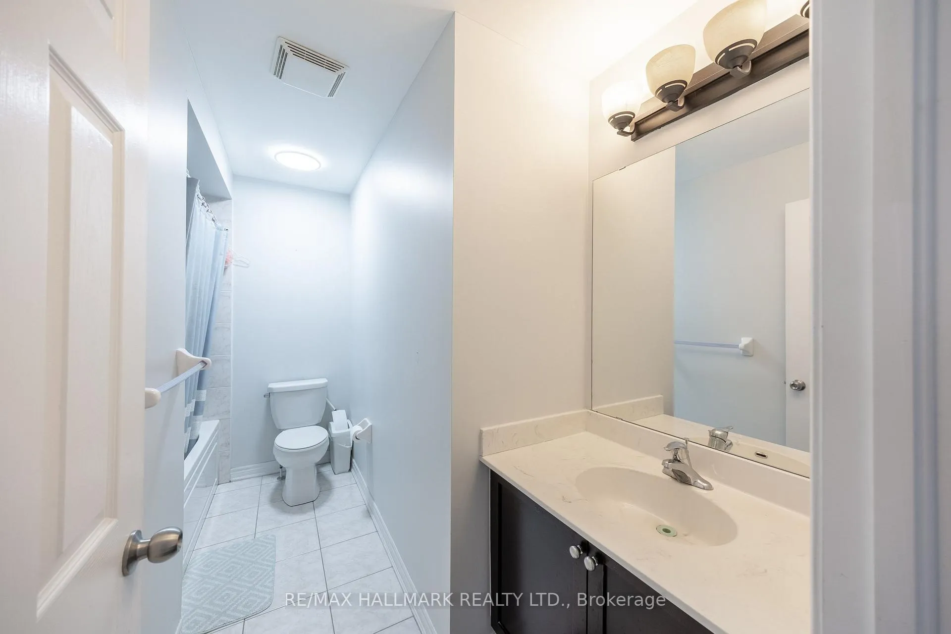 Photo 14 of 322 Delray Drive, Markham, Greensborough — HOMEH