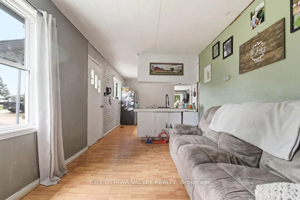 Photo 7 of 528 Almira Street, Pembroke — HOMEH