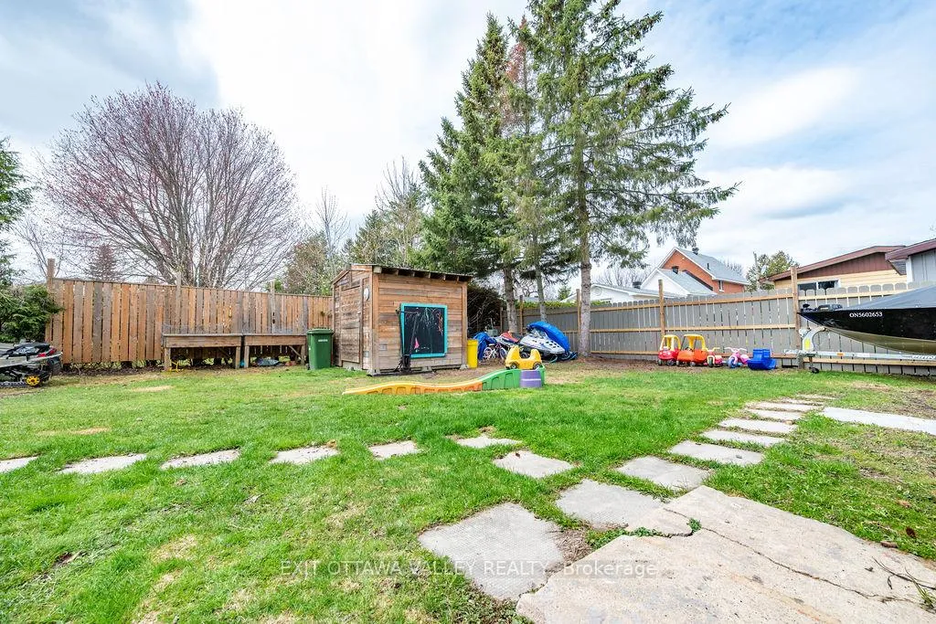 Photo 40 of 528 Almira Street, Pembroke — HOMEH
