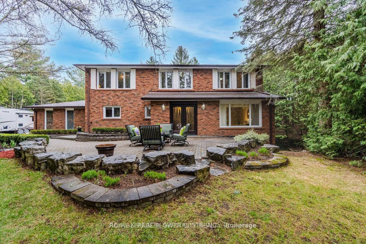 Photo 1 of 29 Gibson Lake Drive, Caledon, Palgrave — HOMEH