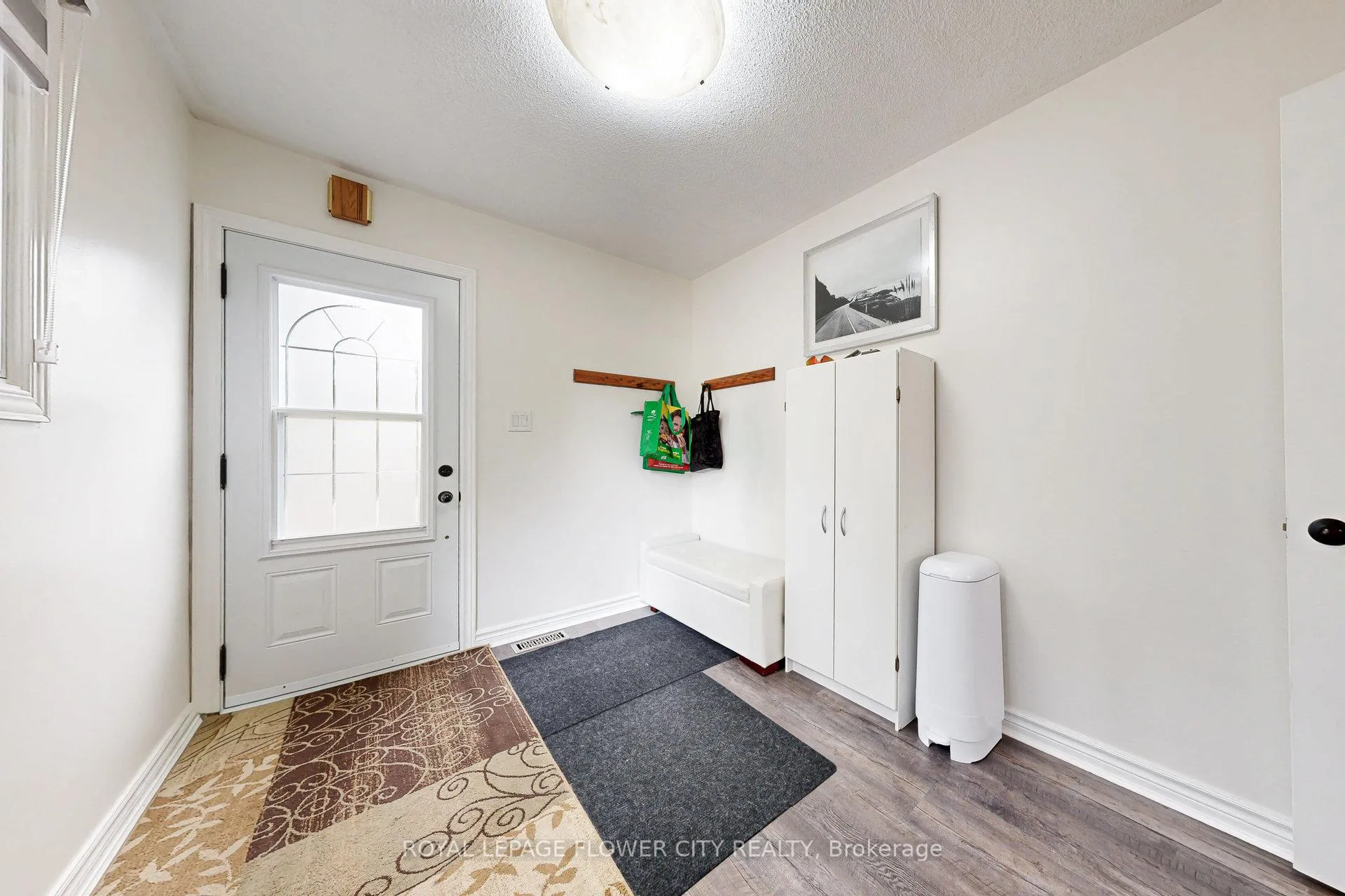 Photo 14 of 29 Gibson Lake Drive, Caledon, Palgrave — HOMEH