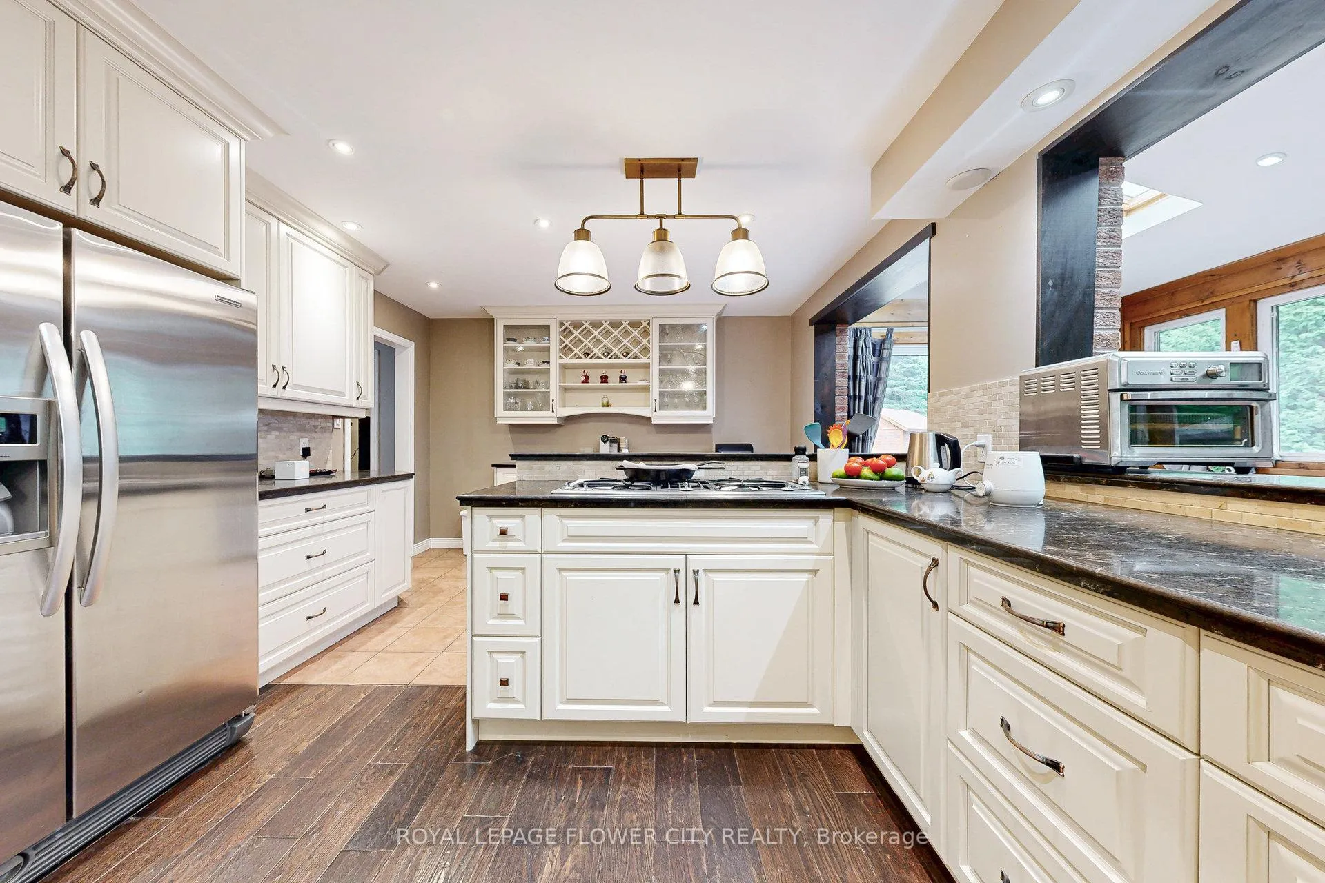 Photo 15 of 29 Gibson Lake Drive, Caledon, Palgrave — HOMEH