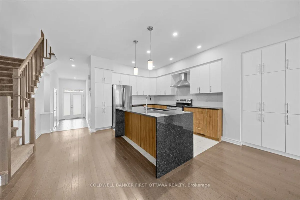 Photo 4 of 1015 Eider Street, Ottawa, Riverside South/Gloucester Glen — HOMEH