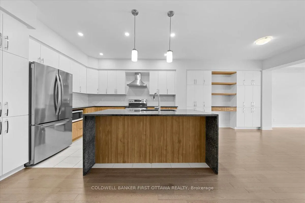 Photo 5 of 1015 Eider Street, Ottawa, Riverside South/Gloucester Glen — HOMEH