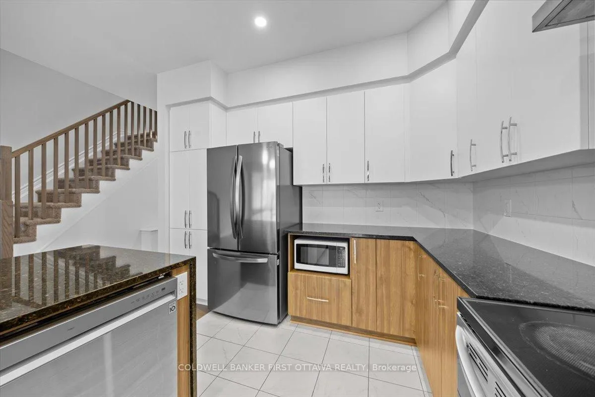 Photo 6 of 1015 Eider Street, Ottawa, Riverside South/Gloucester Glen — HOMEH
