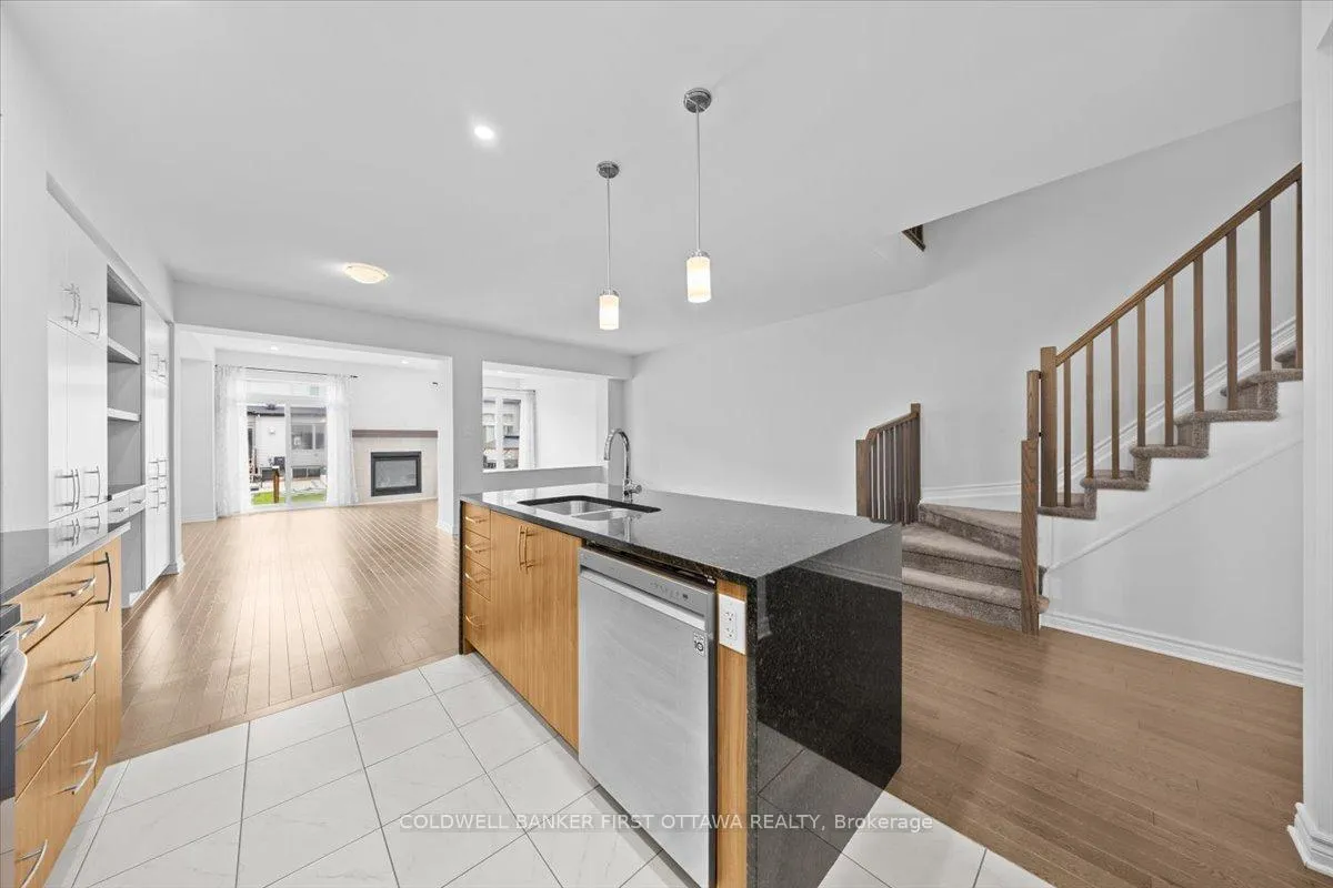Photo 7 of 1015 Eider Street, Ottawa, Riverside South/Gloucester Glen — HOMEH