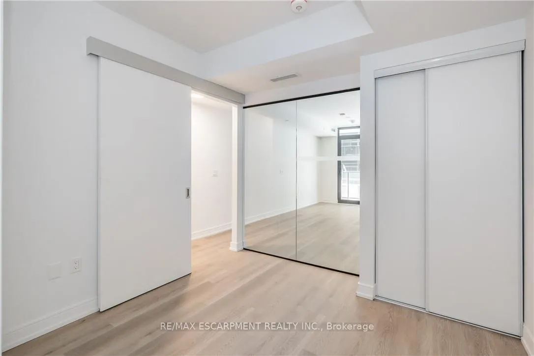 Photo 11 of Unit 422, 1 Jarvis Street, Hamilton, Beasley — HOMEH