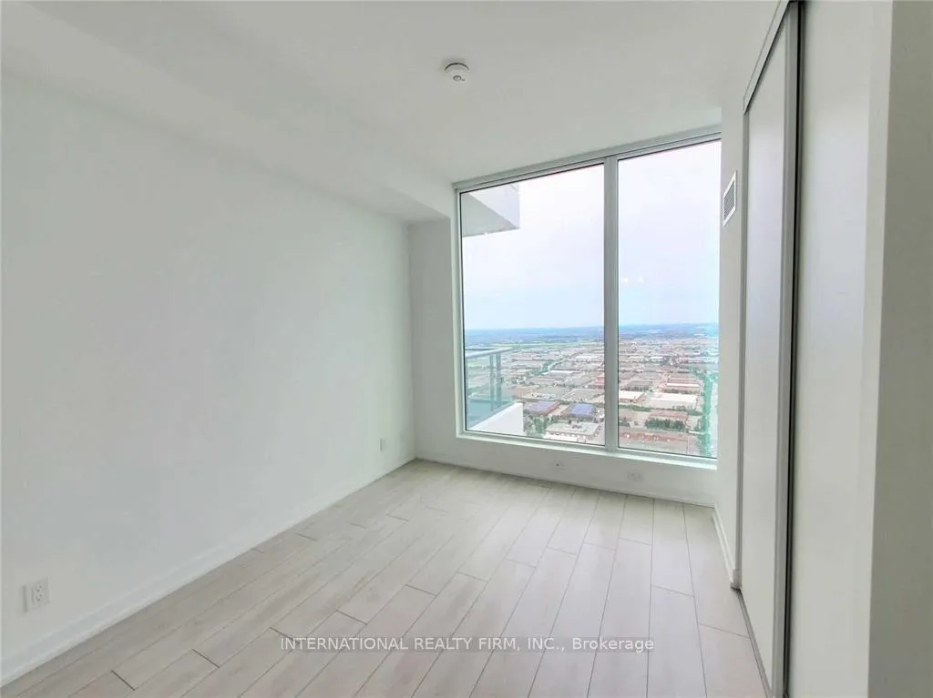 Photo 4 of Unit 5202, 950 Portage Parkway, Vaughan, Vaughan Corporate Centre — HOMEH