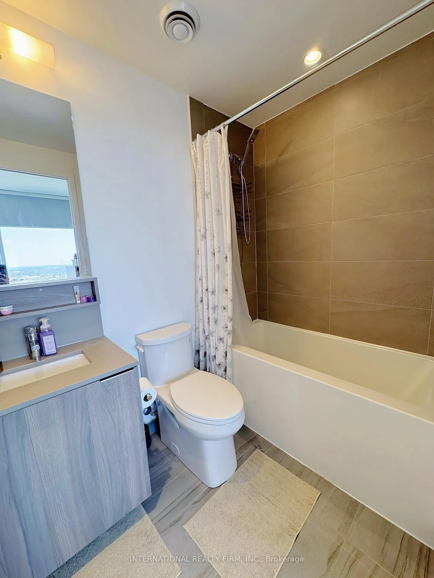 Photo 7 of Unit 5202, 950 Portage Parkway, Vaughan, Vaughan Corporate Centre — HOMEH