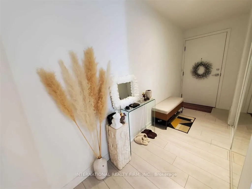 Photo 9 of Unit 5202, 950 Portage Parkway, Vaughan, Vaughan Corporate Centre — HOMEH