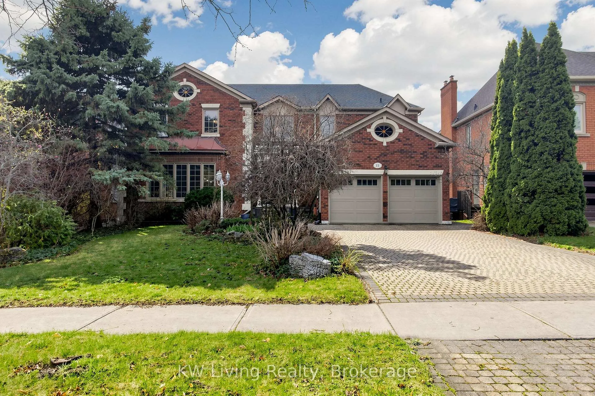 Photo 1 of 22 Ava Crescent, Richmond Hill, Bayview Hill — HOMEH