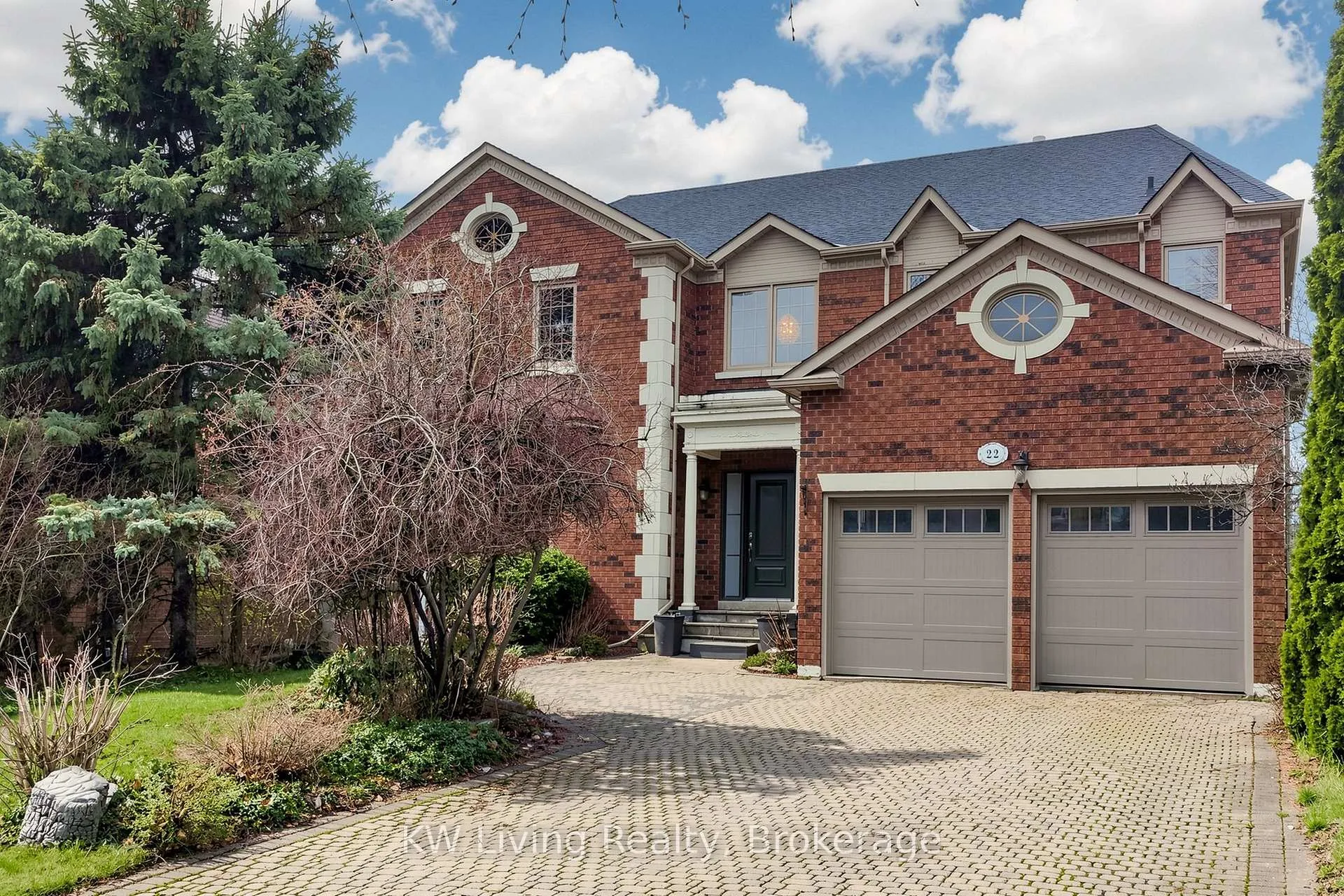 Photo 2 of 22 Ava Crescent, Richmond Hill, Bayview Hill — HOMEH