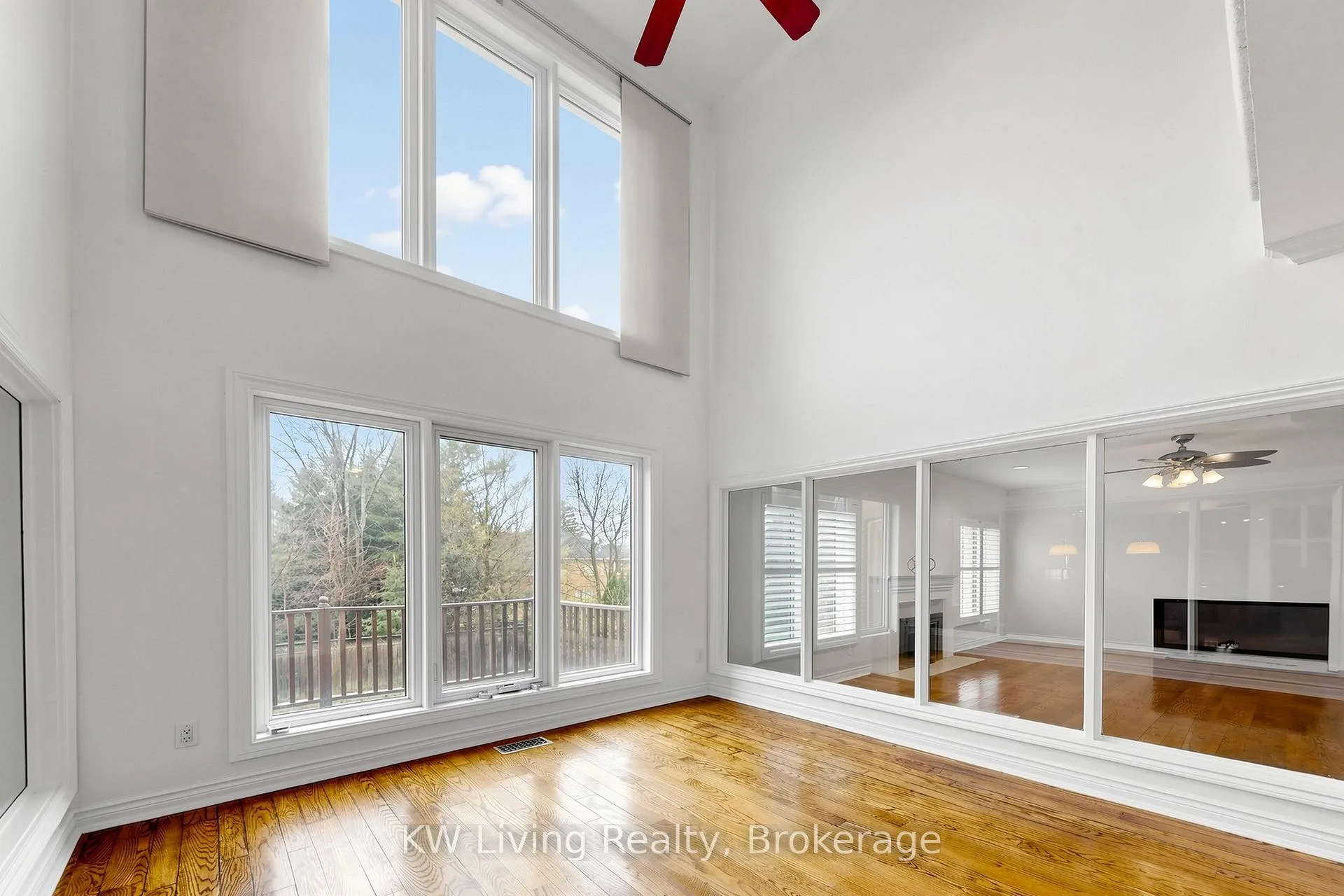 Photo 7 of 22 Ava Crescent, Richmond Hill, Bayview Hill — HOMEH