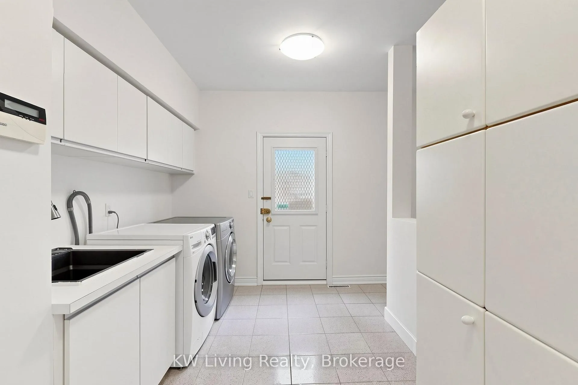 Photo 19 of 22 Ava Crescent, Richmond Hill, Bayview Hill — HOMEH