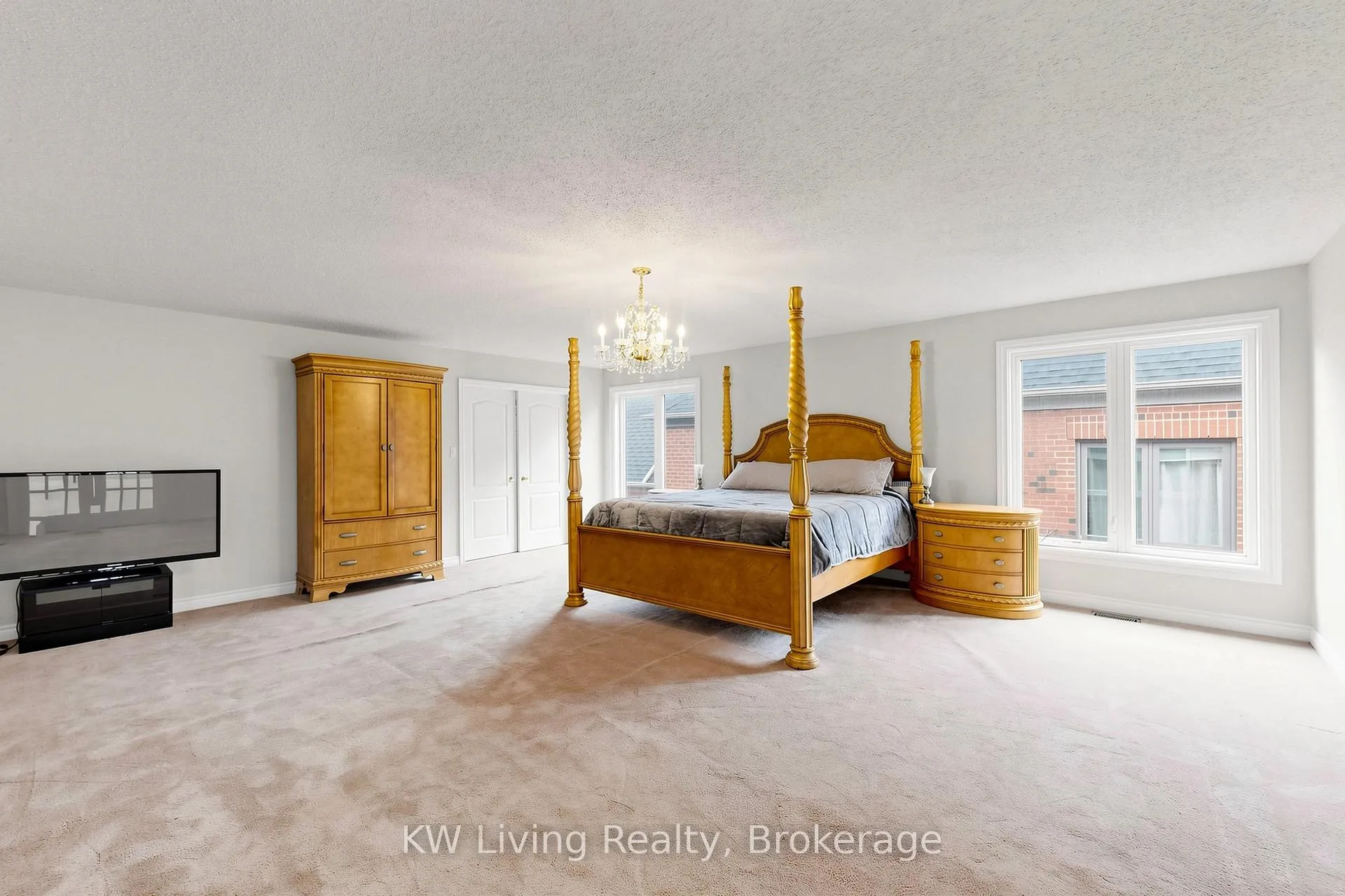 Photo 23 of 22 Ava Crescent, Richmond Hill, Bayview Hill — HOMEH