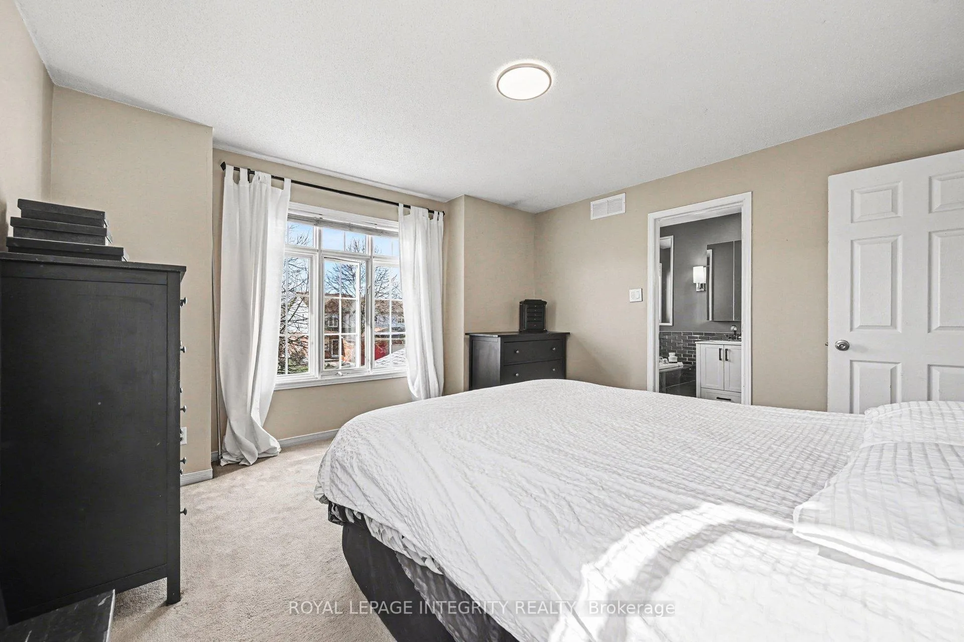 Photo 15 of 52 Kincardine Drive, Ottawa, Kanata - Glencairn/Hazeldean — HOMEH