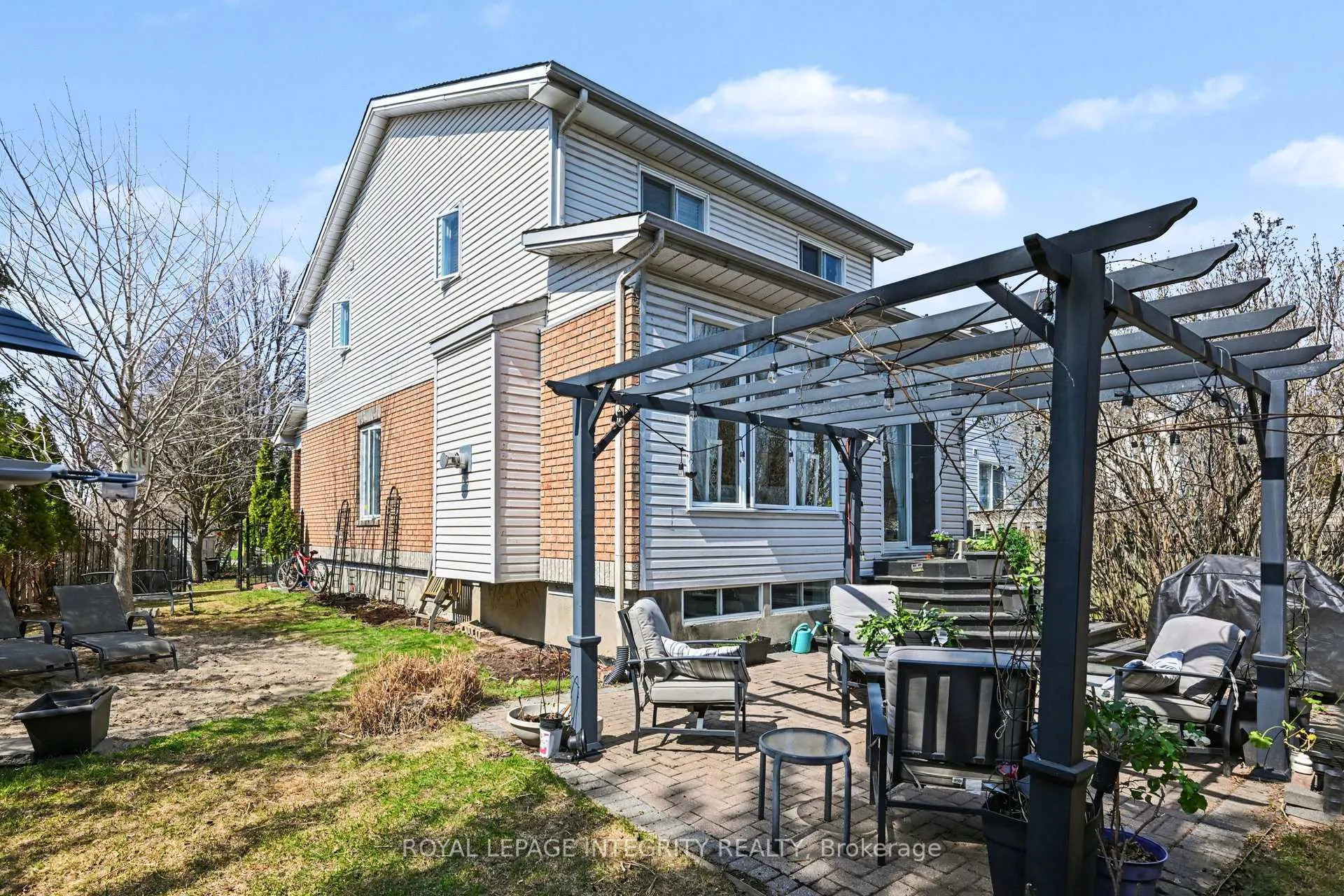 Photo 21 of 52 Kincardine Drive, Ottawa, Kanata - Glencairn/Hazeldean — HOMEH