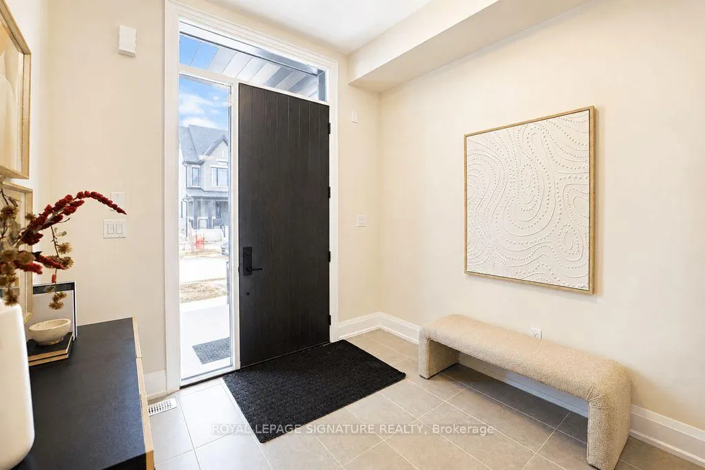 Photo 3 of 7 Dwell Avenue, Markham, Cachet — HOMEH