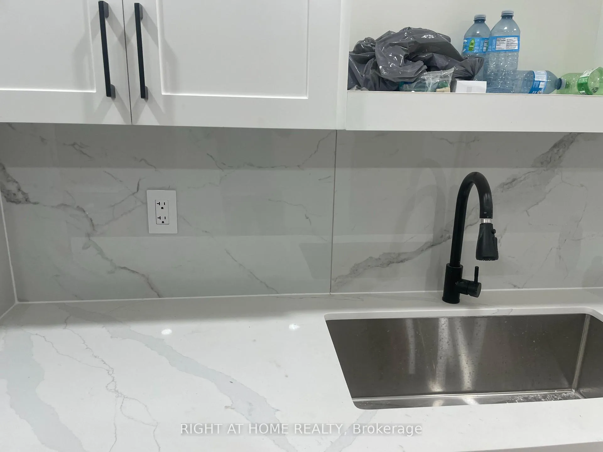 Photo 5 of Unit Basement, 1481 Strawberry Landing, Milton, Walker — HOMEH
