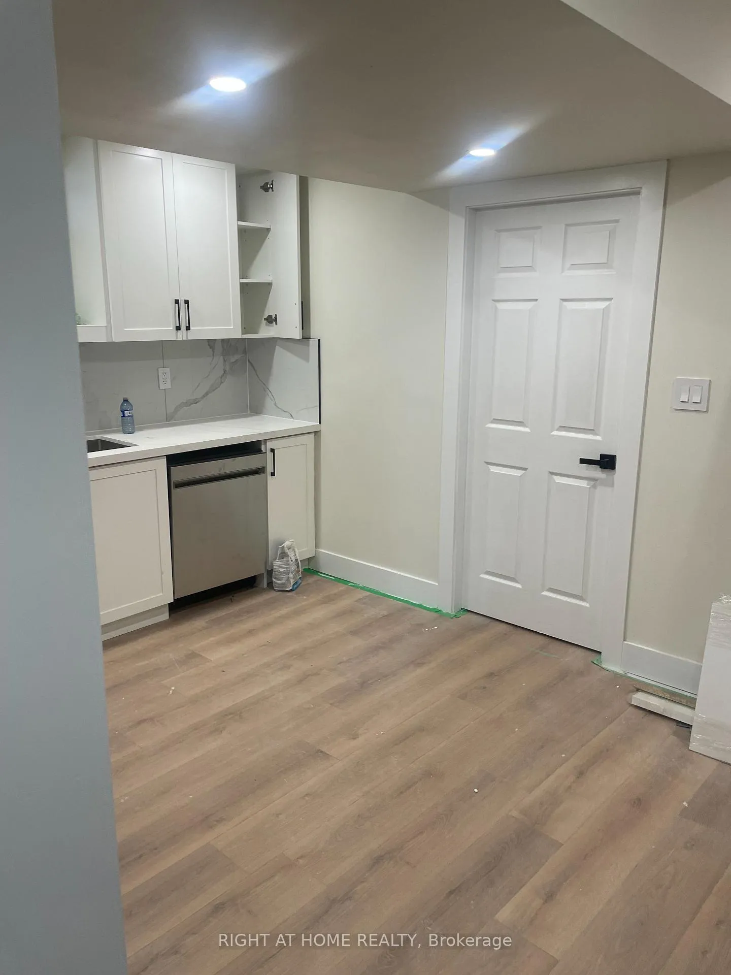 Photo 6 of Unit Basement, 1481 Strawberry Landing, Milton, Walker — HOMEH
