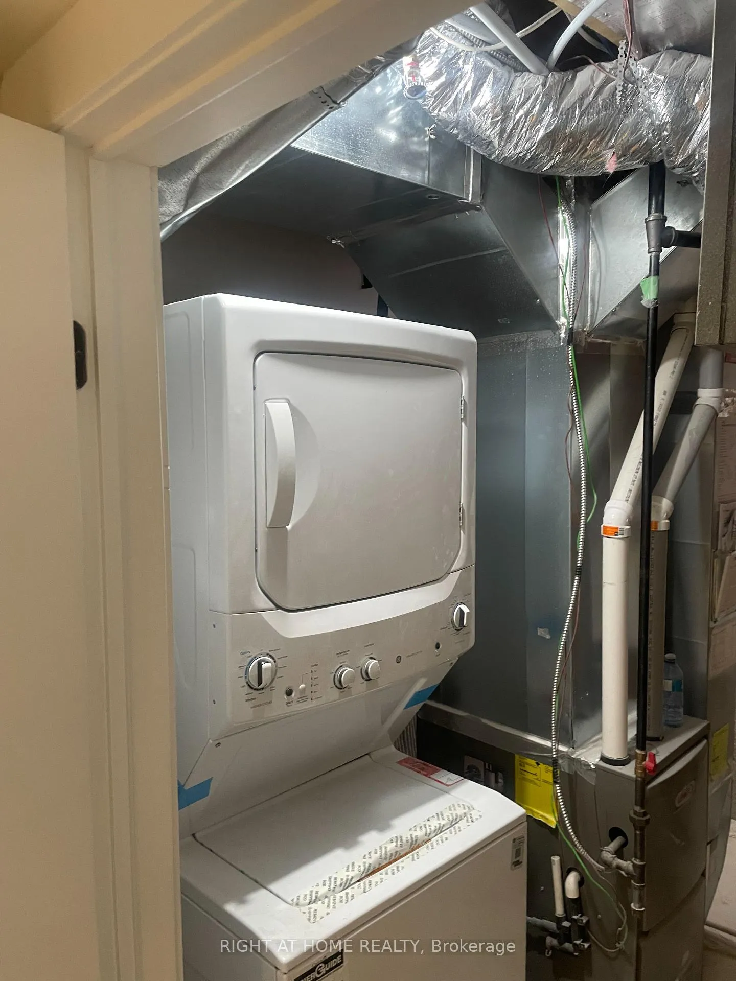 Photo 10 of Unit Basement, 1481 Strawberry Landing, Milton, Walker — HOMEH