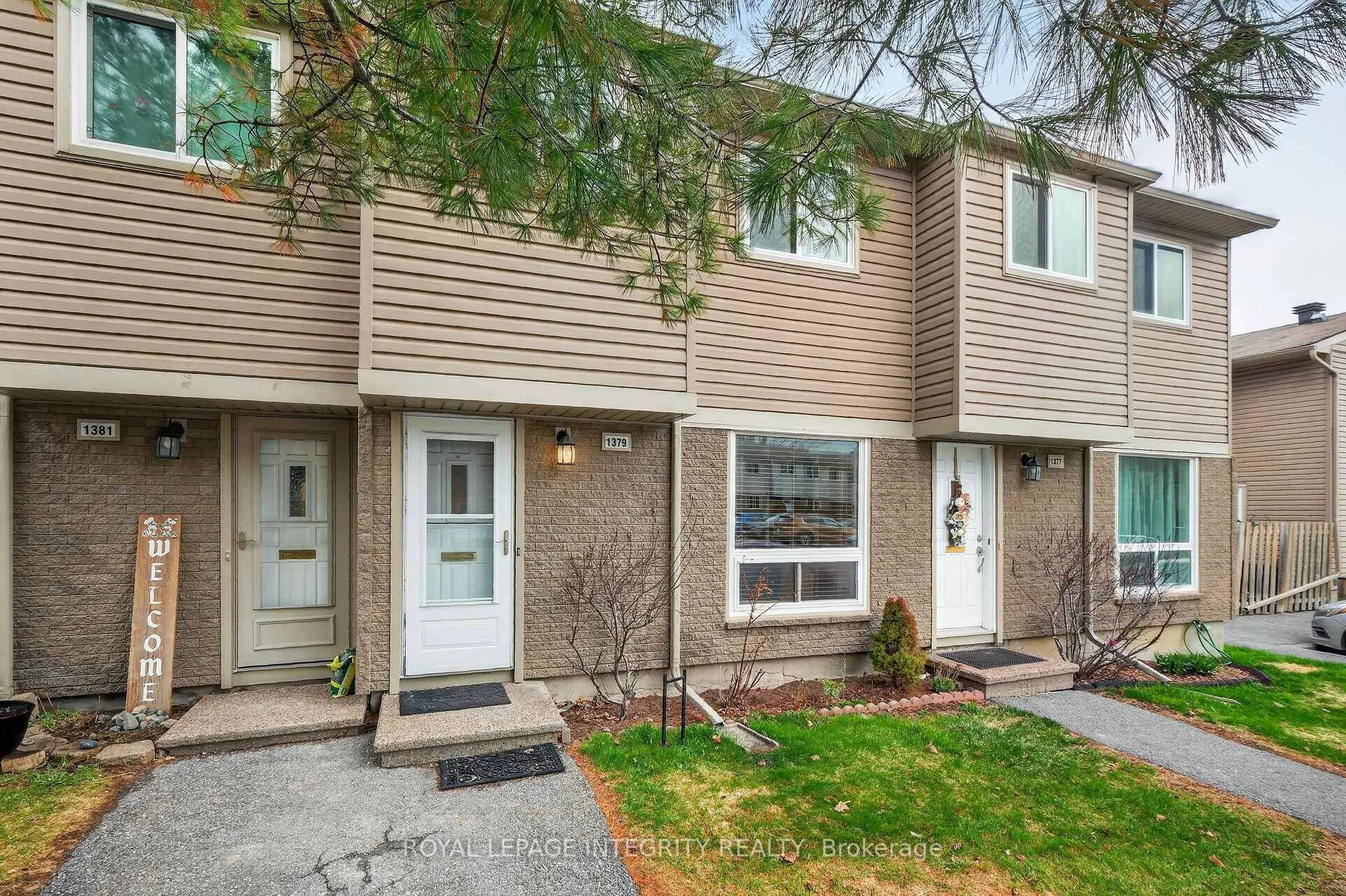 Photo 1 of Unit 51, 1379 Perez Crescent, Ottawa, Carson Grove — HOMEH