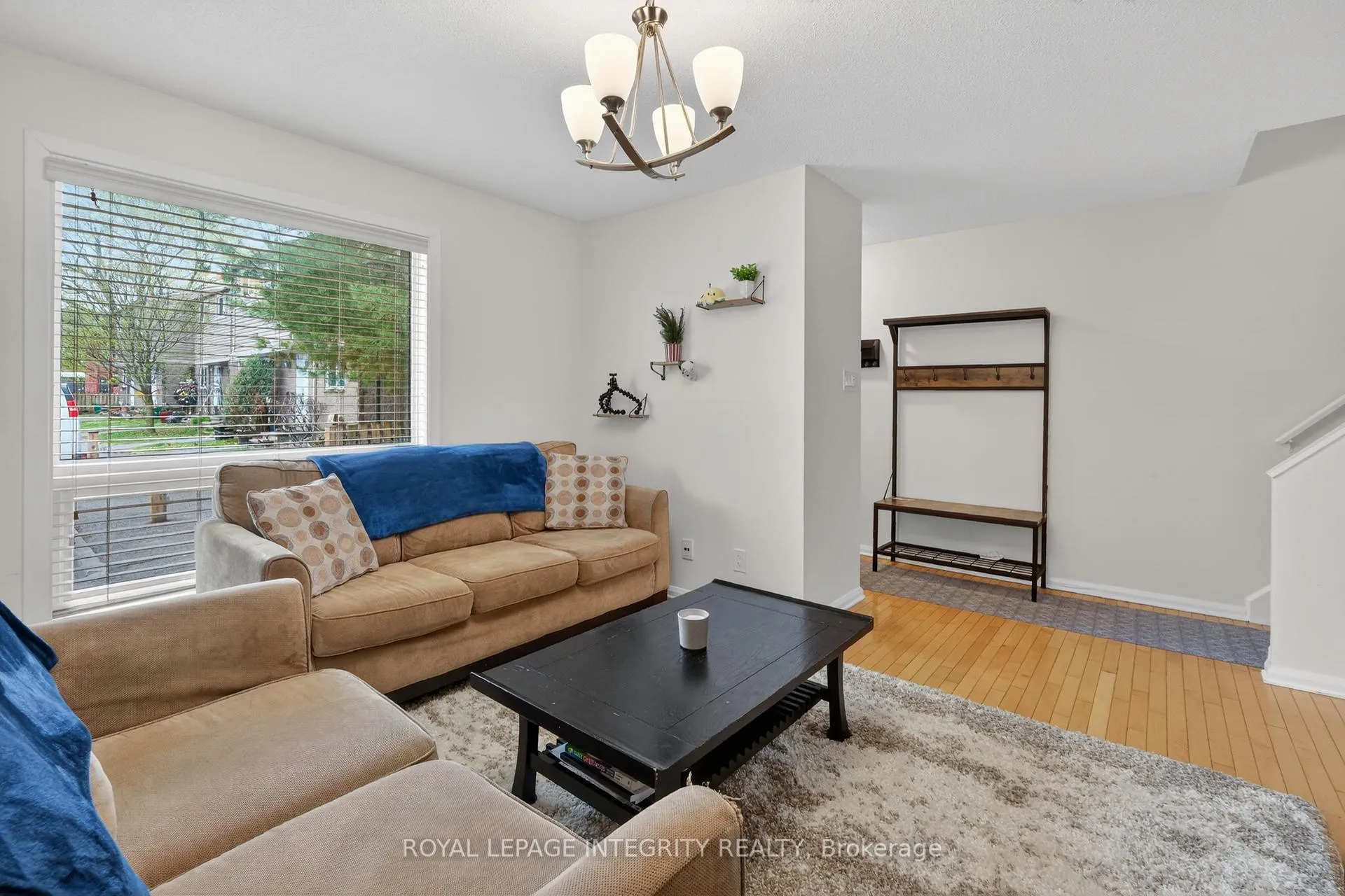 Photo 10 of Unit 51, 1379 Perez Crescent, Ottawa, Carson Grove — HOMEH